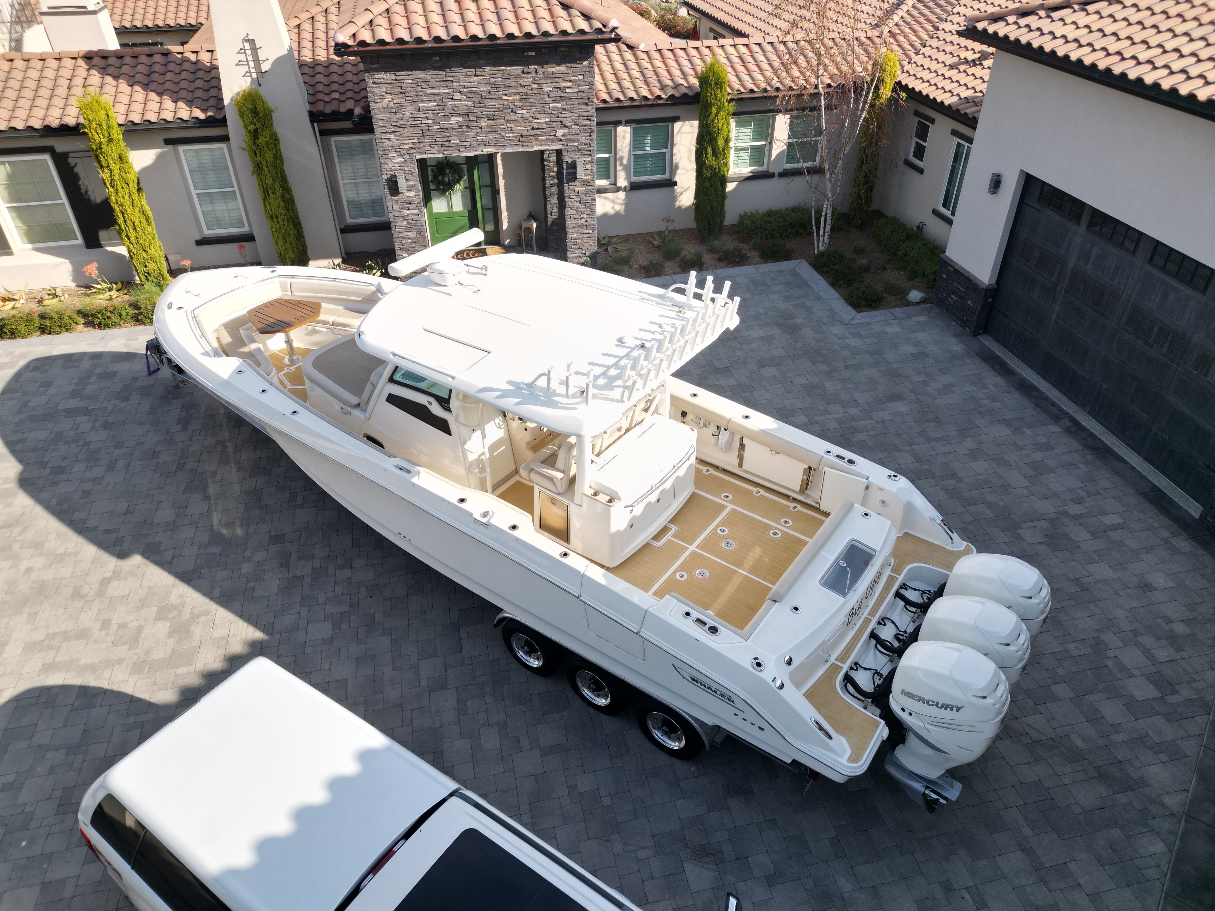 2018 Boston Whaler 380 Outrage - 5