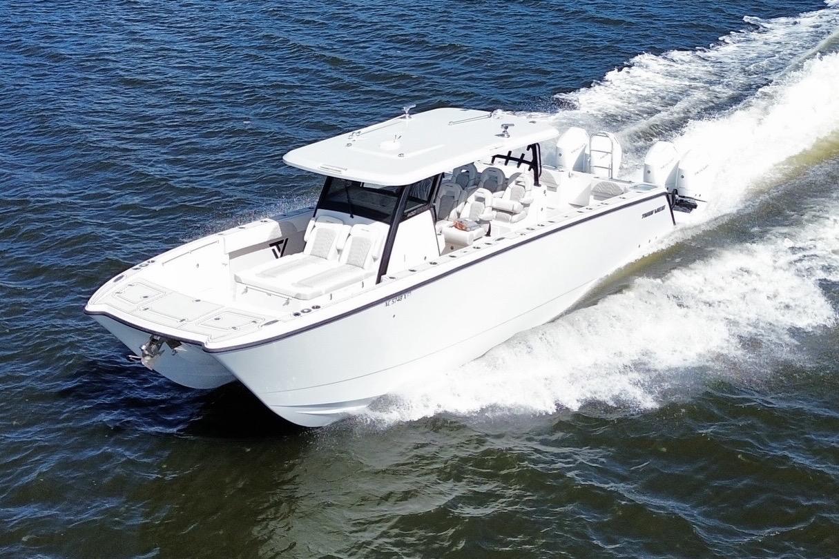 2025 Twin Vee 400 GFX2 CC