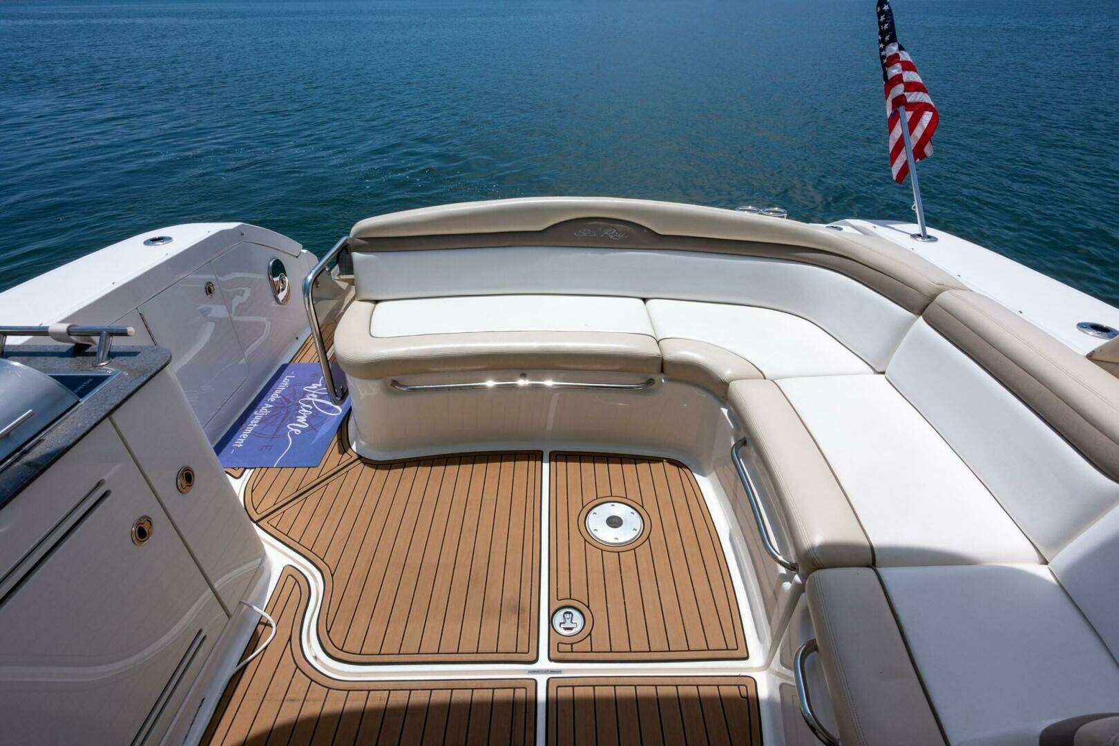 2013 Sea Ray 370 Sundancer - Image 15