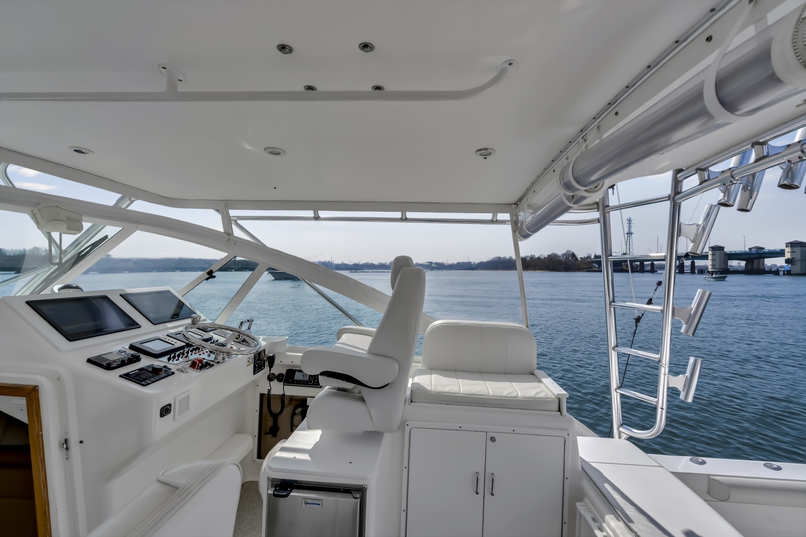 2005 Cabo 35 Express - Image 40