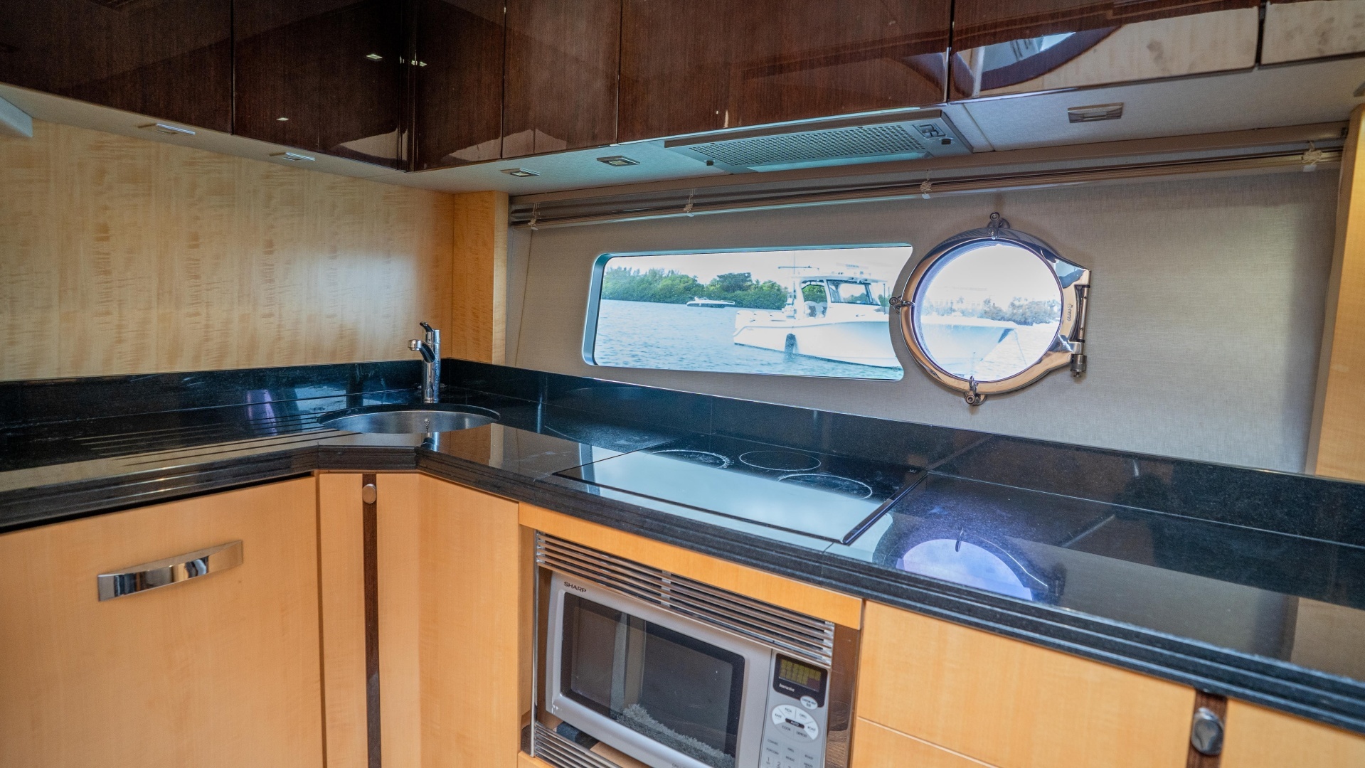 2014 Sunseeker 68' Sport Yacht - Image 53