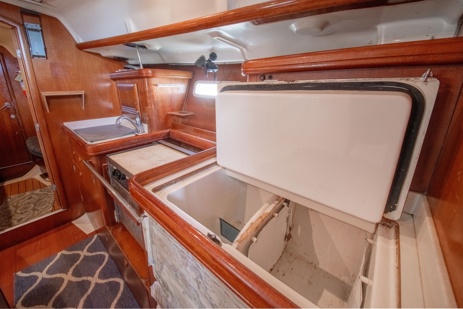 2002 Beneteau 393 - Image 49