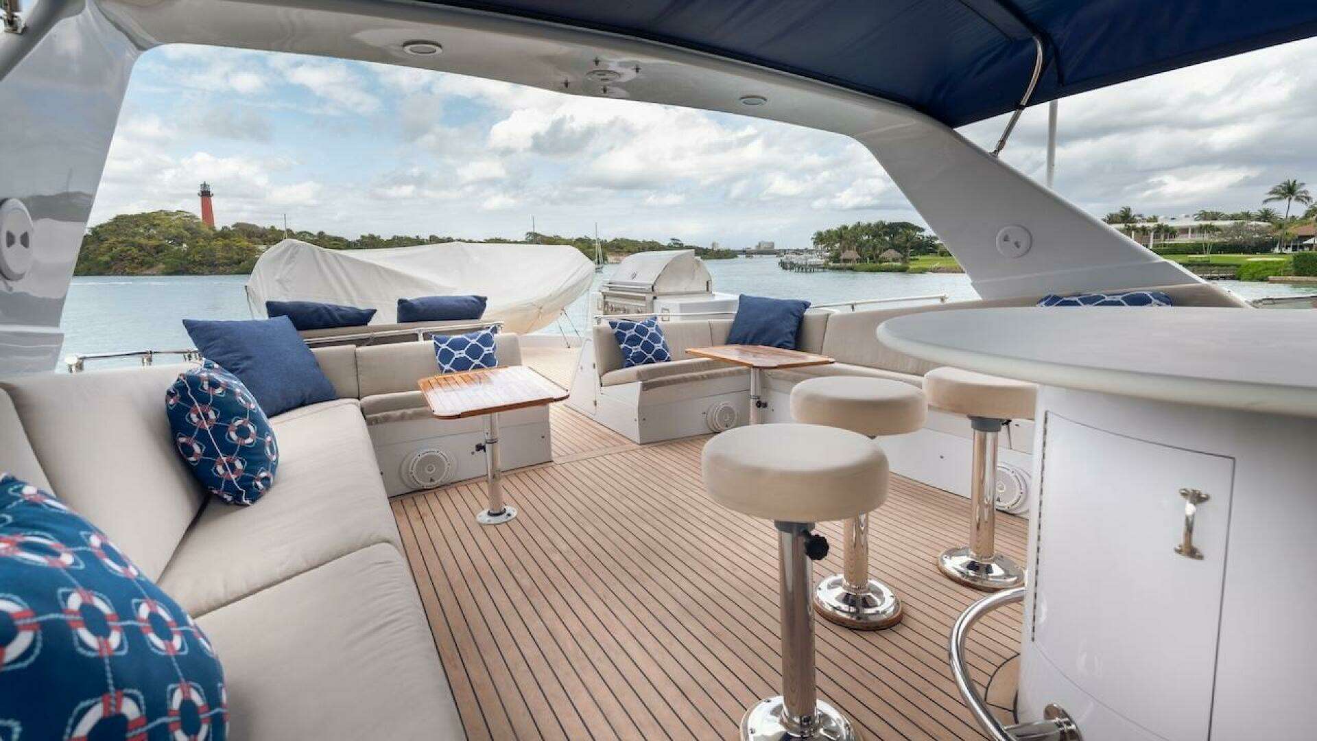 1998 Hatteras Sport Deck - Image 30