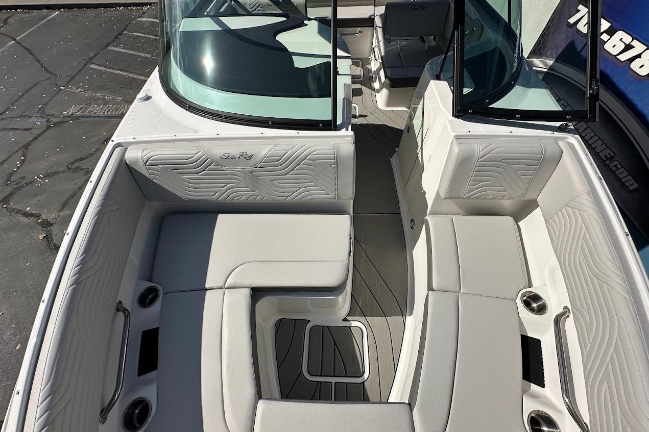 2026 Sea Ray SDX 230 Surf boat interior with luxurious seating and modern design.