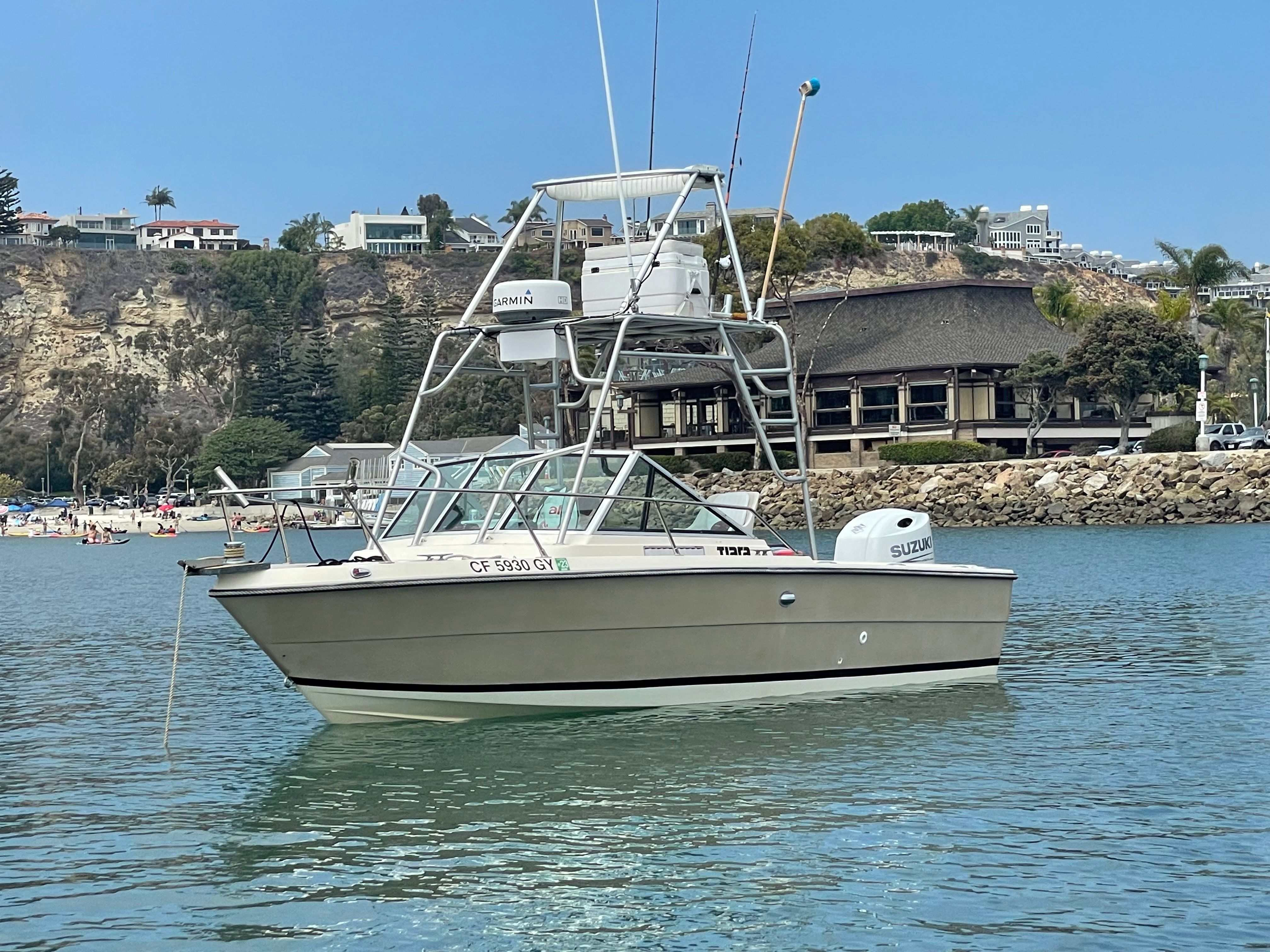 1986 Tiara Yachts 2000