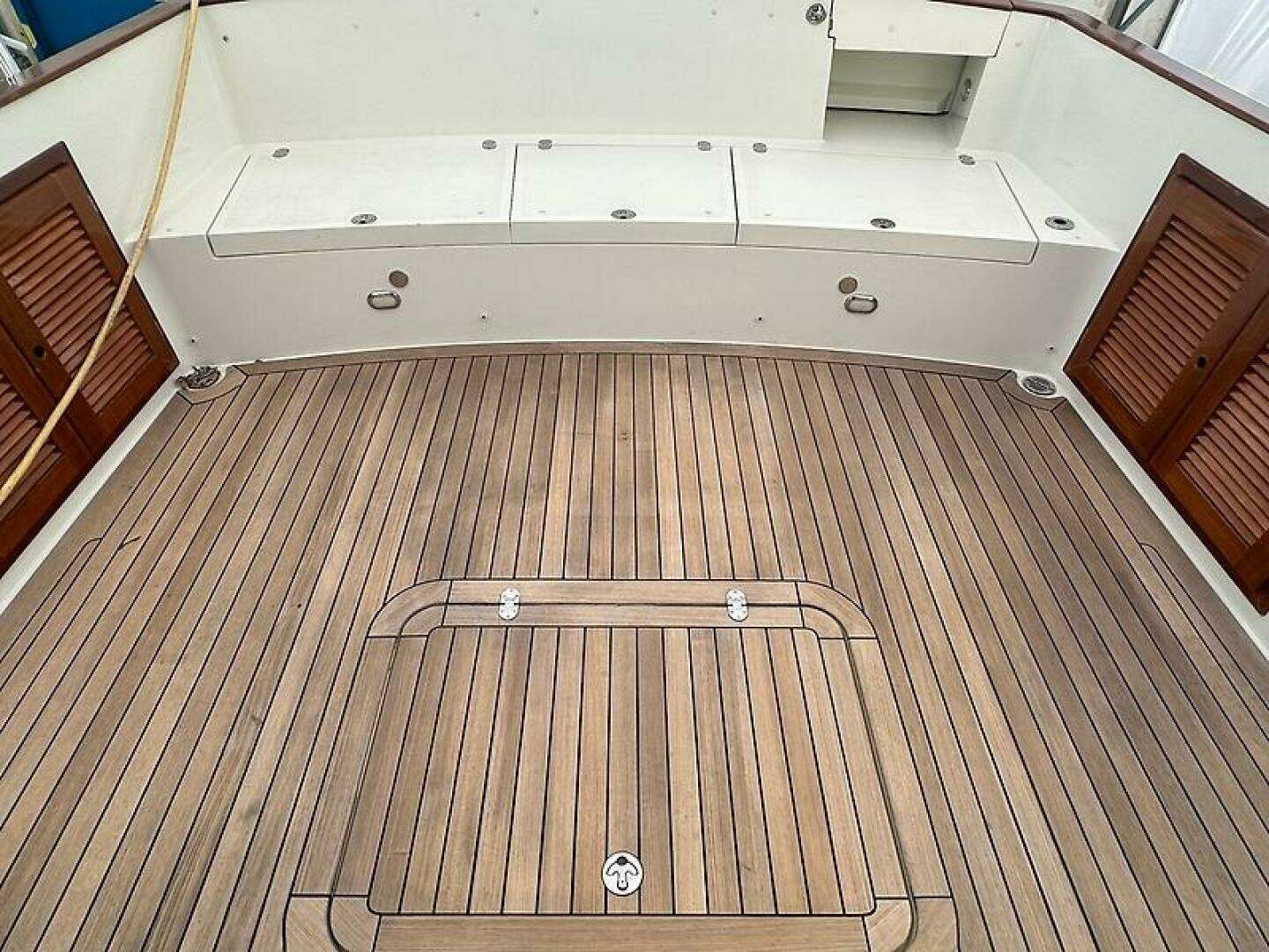 2002 San Juan 38 - Image 4