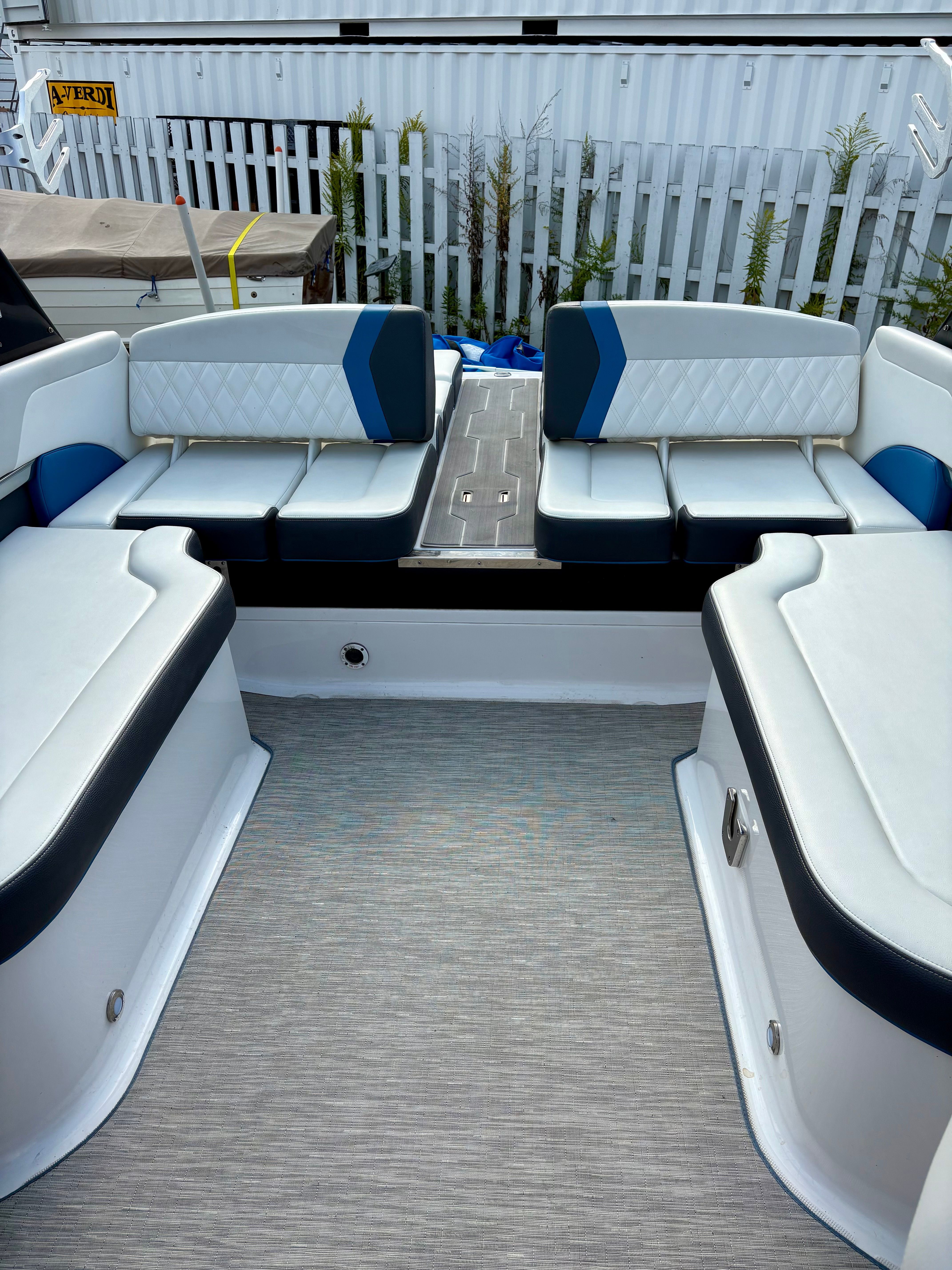 2018 Regal 25 RX Surf - 8