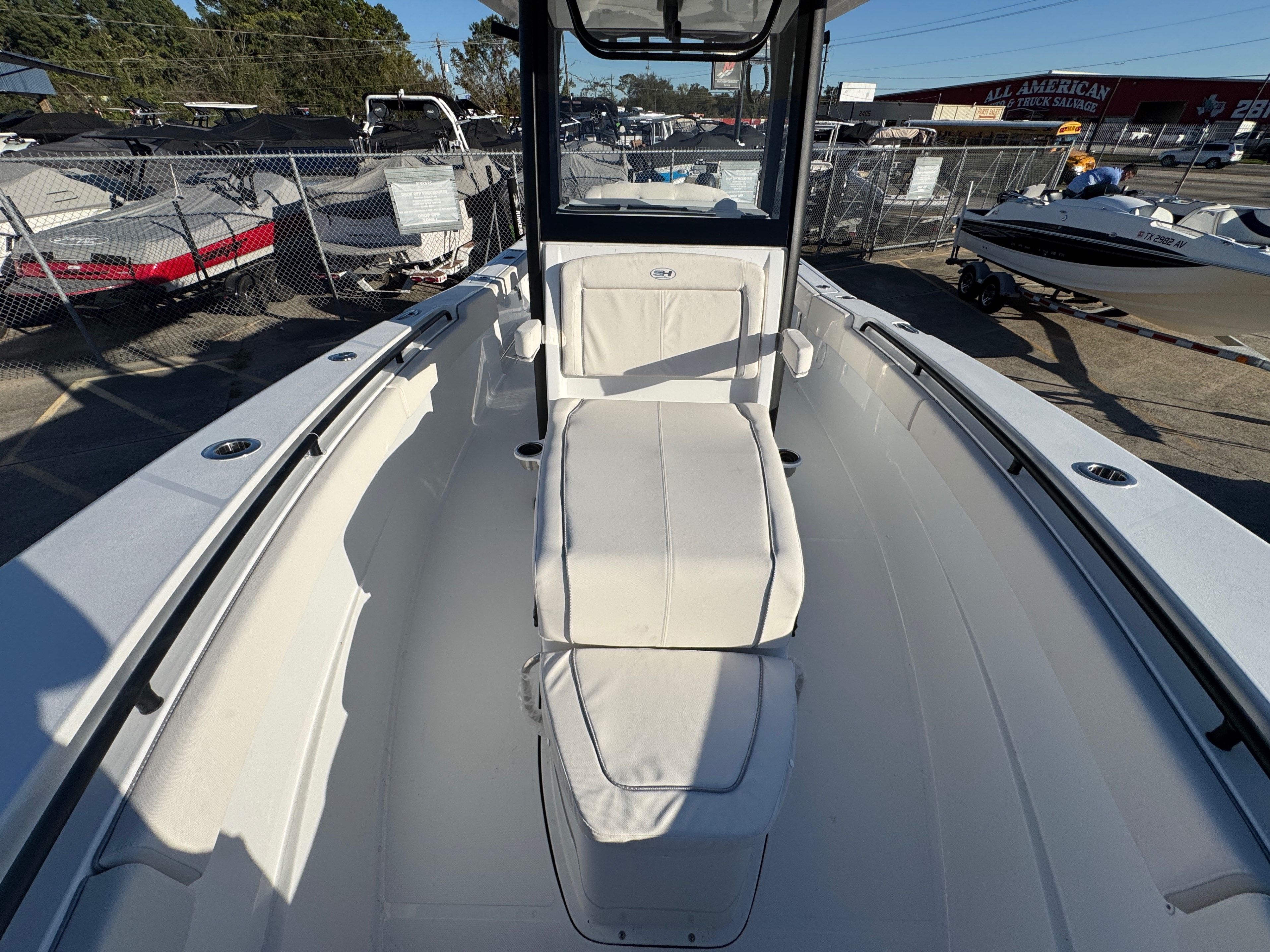 2026 Sea Hunt Gamefish 27 Coffin Box - 14
