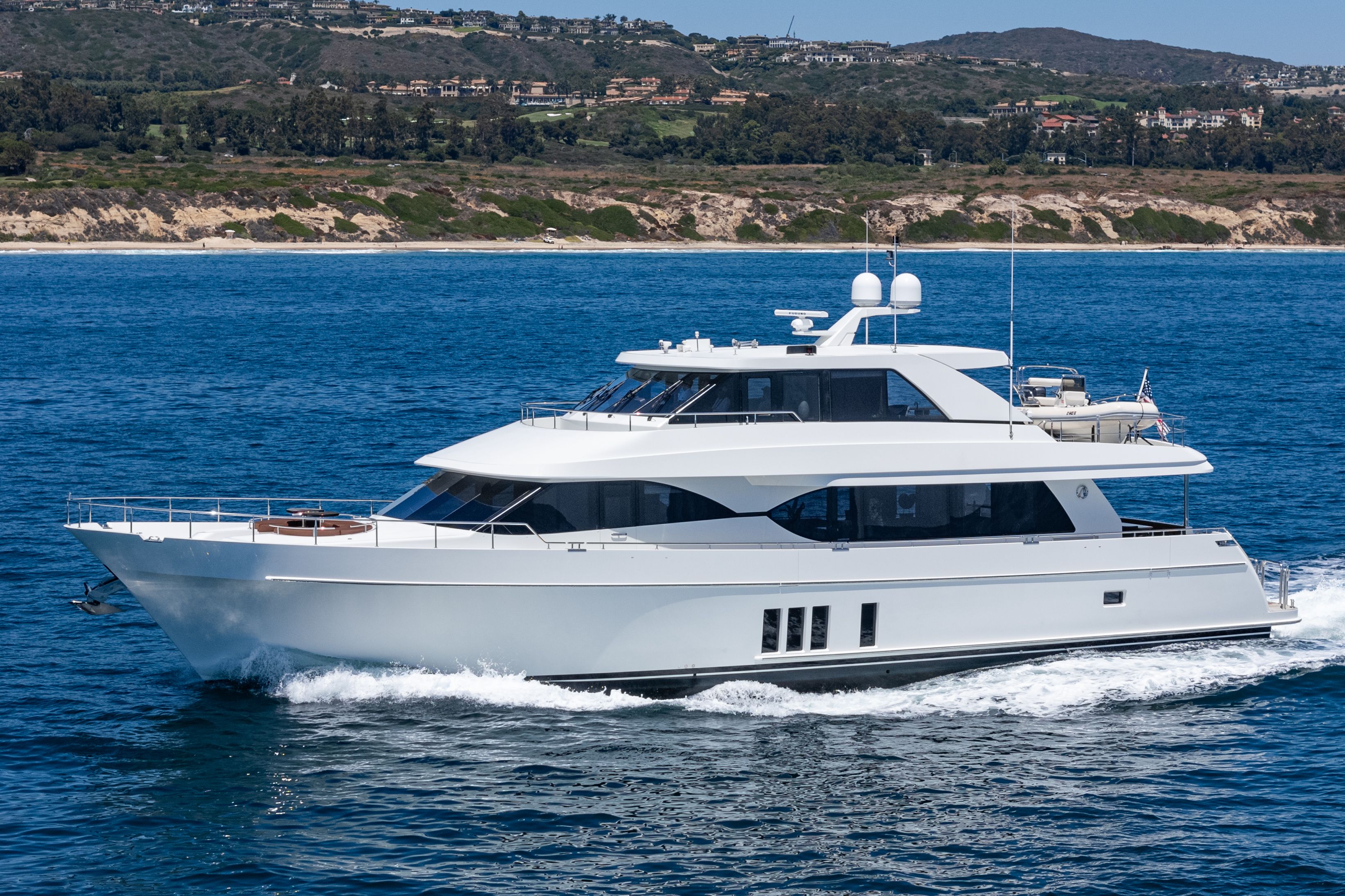 2015 Ocean Alexander 90 Skylounge Motoryacht