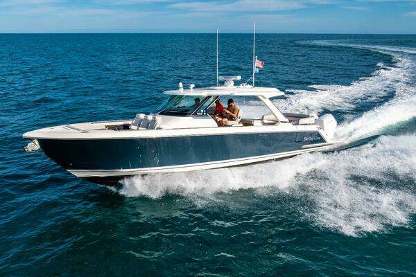 2022 Tiara Yachts 43 LS
