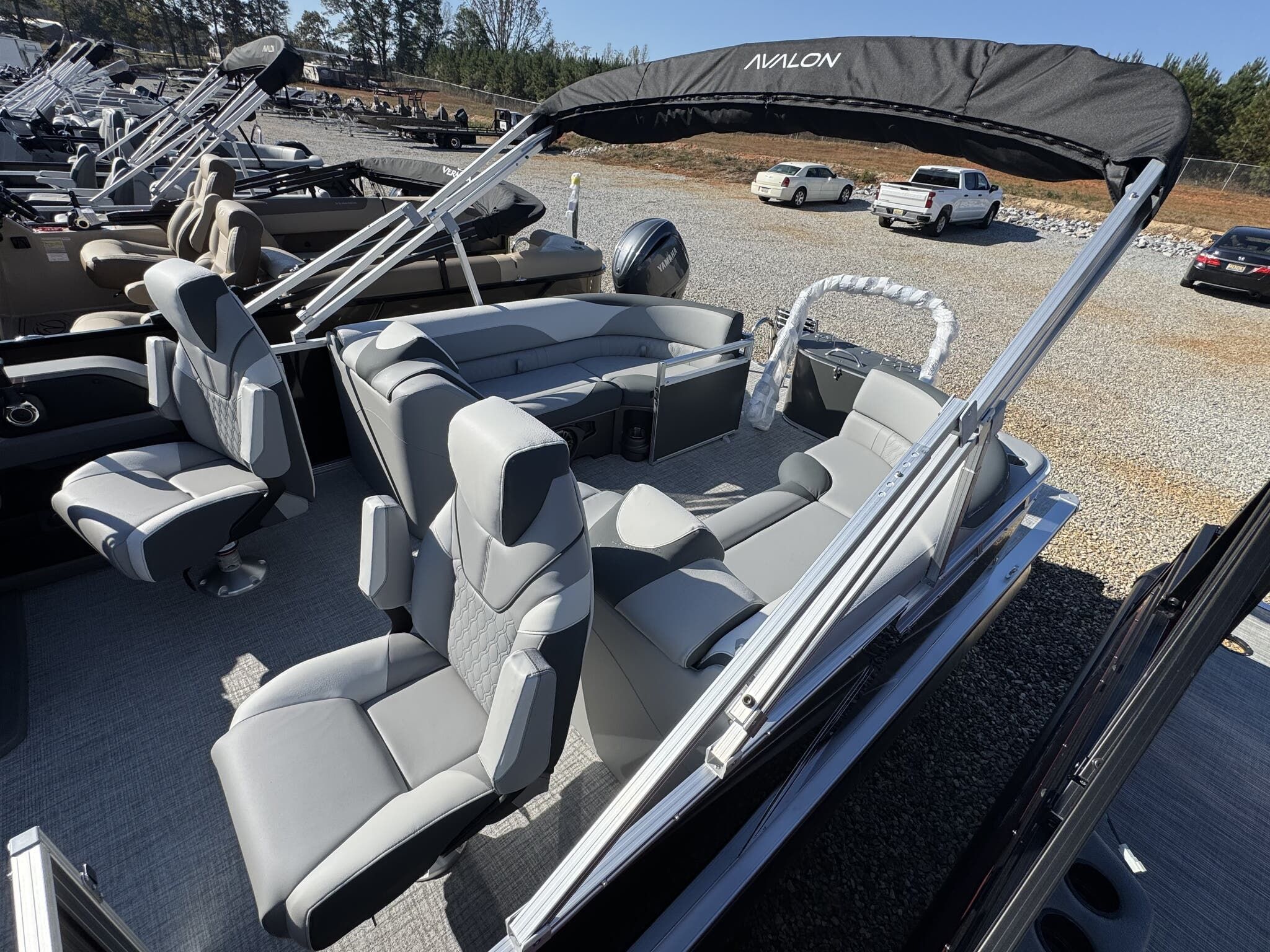 2026 Avalon LSZ 23 QUAD LOUNGER-TRITOON-175HP - 3
