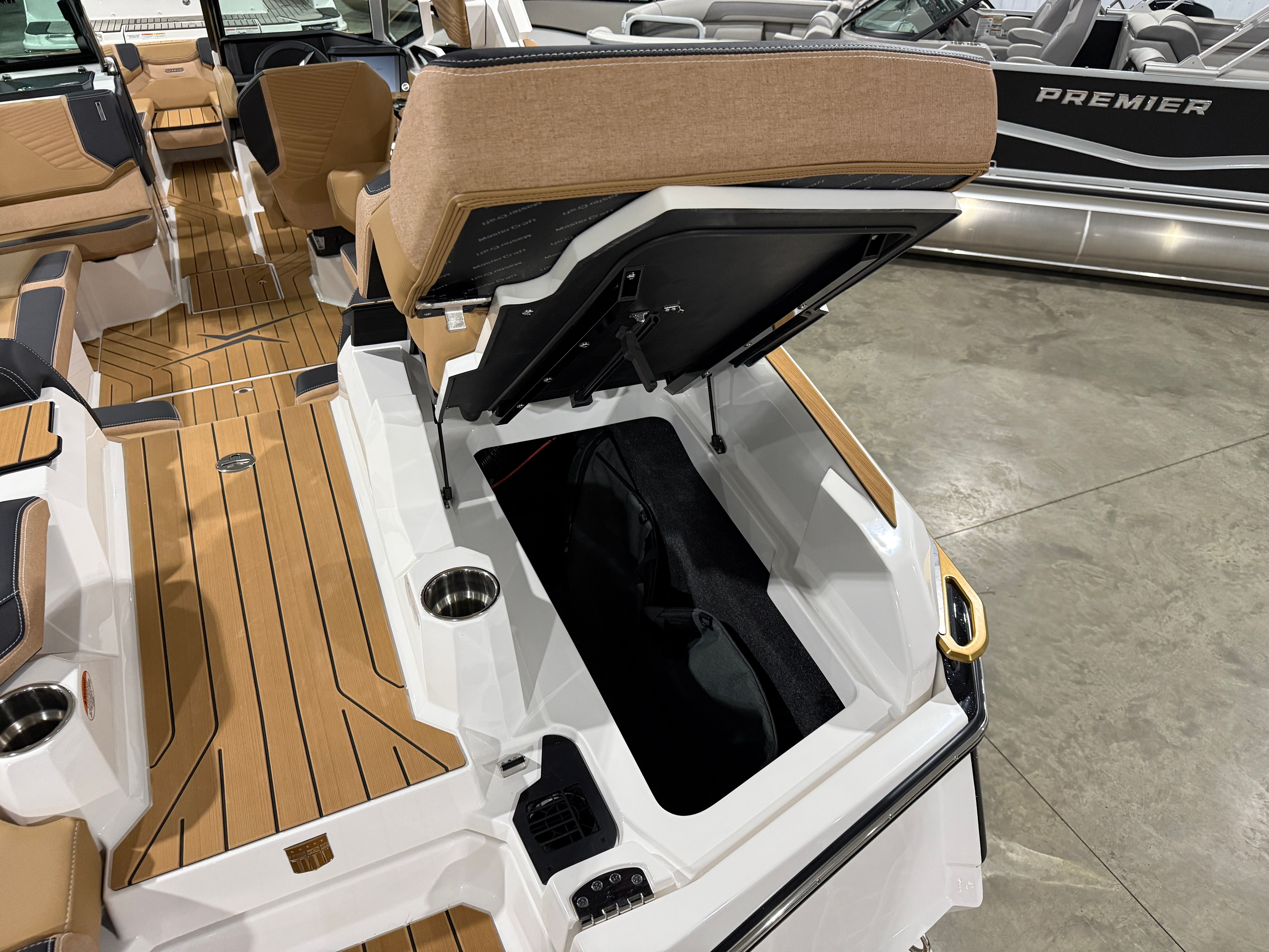 2026 MasterCraft X24 - 18