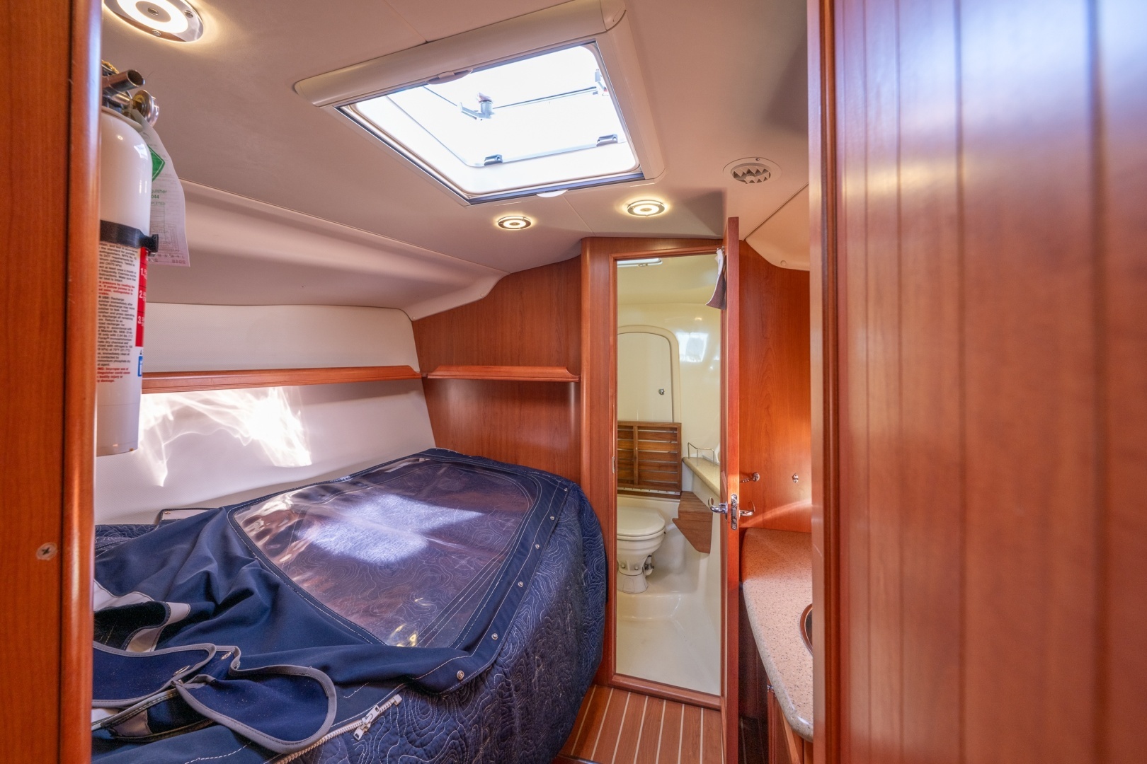 2008 Hunter 45 DS - Image 10
