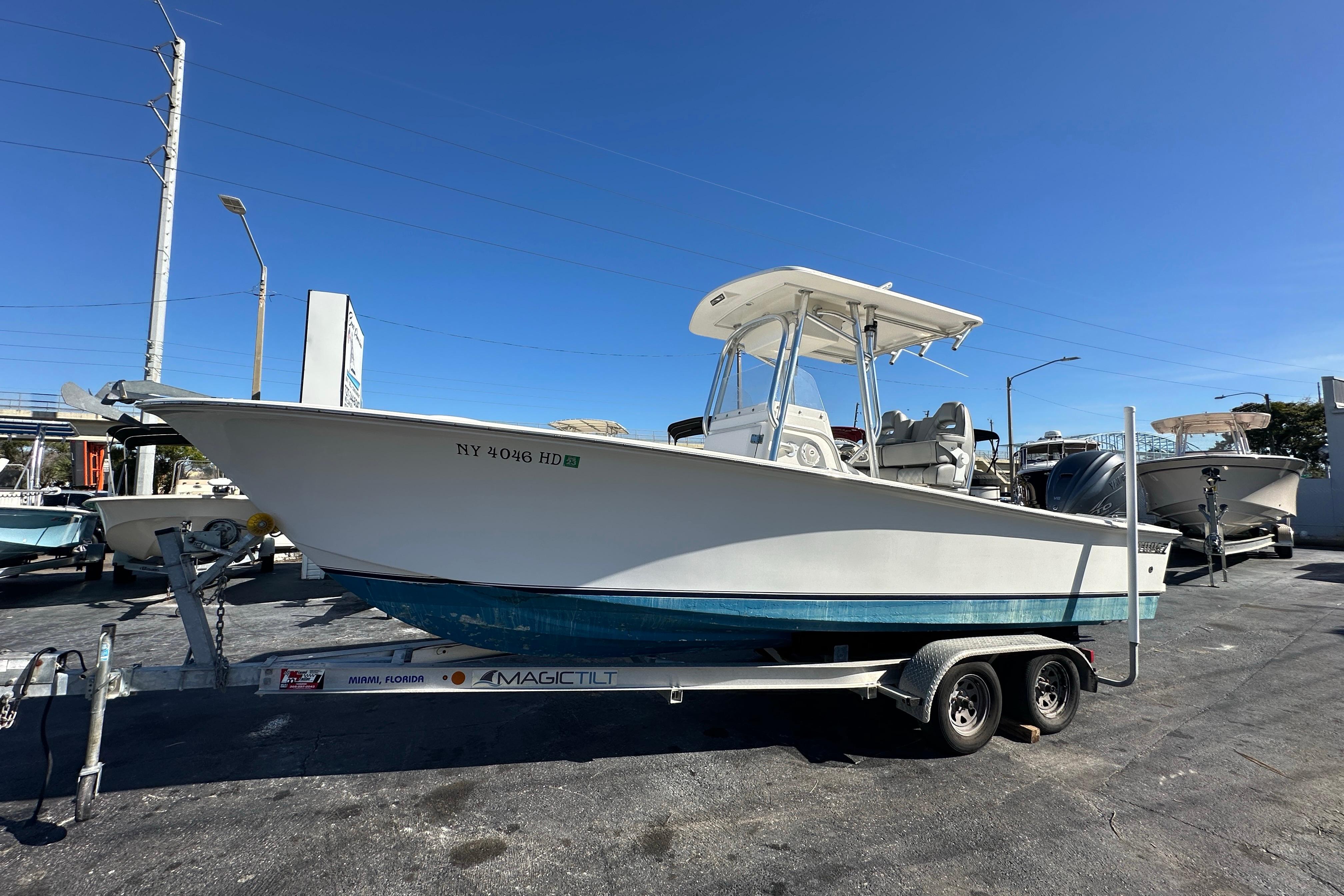 2005 Topaz 24 Silverhawk
