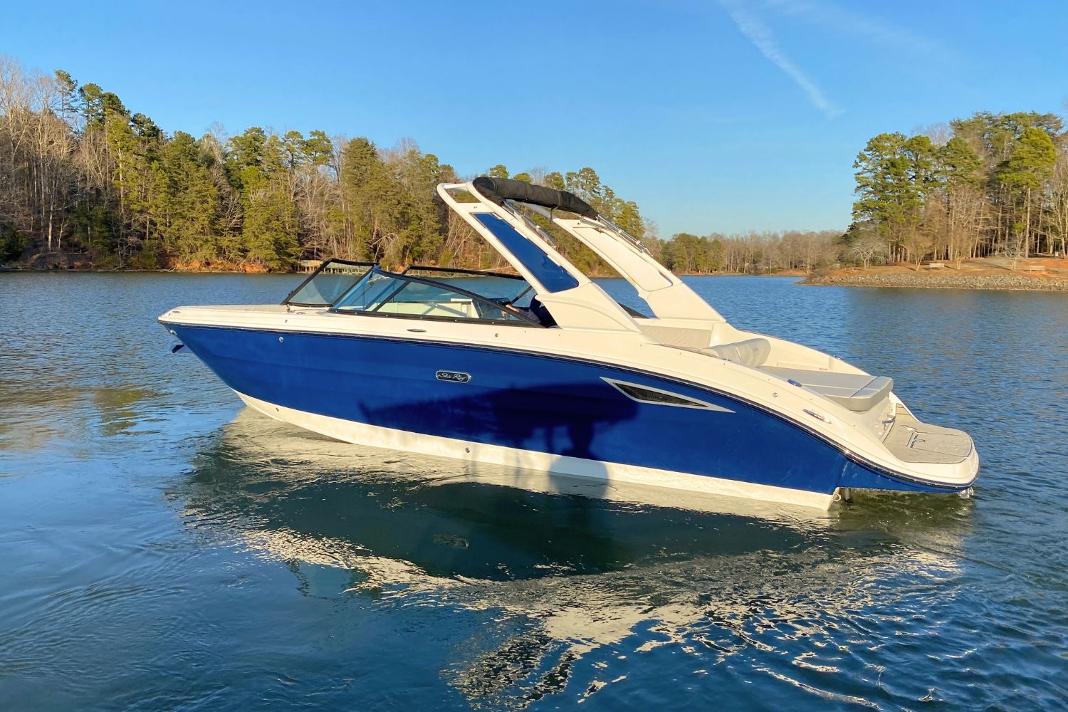 2025 Sea Ray SDX 270