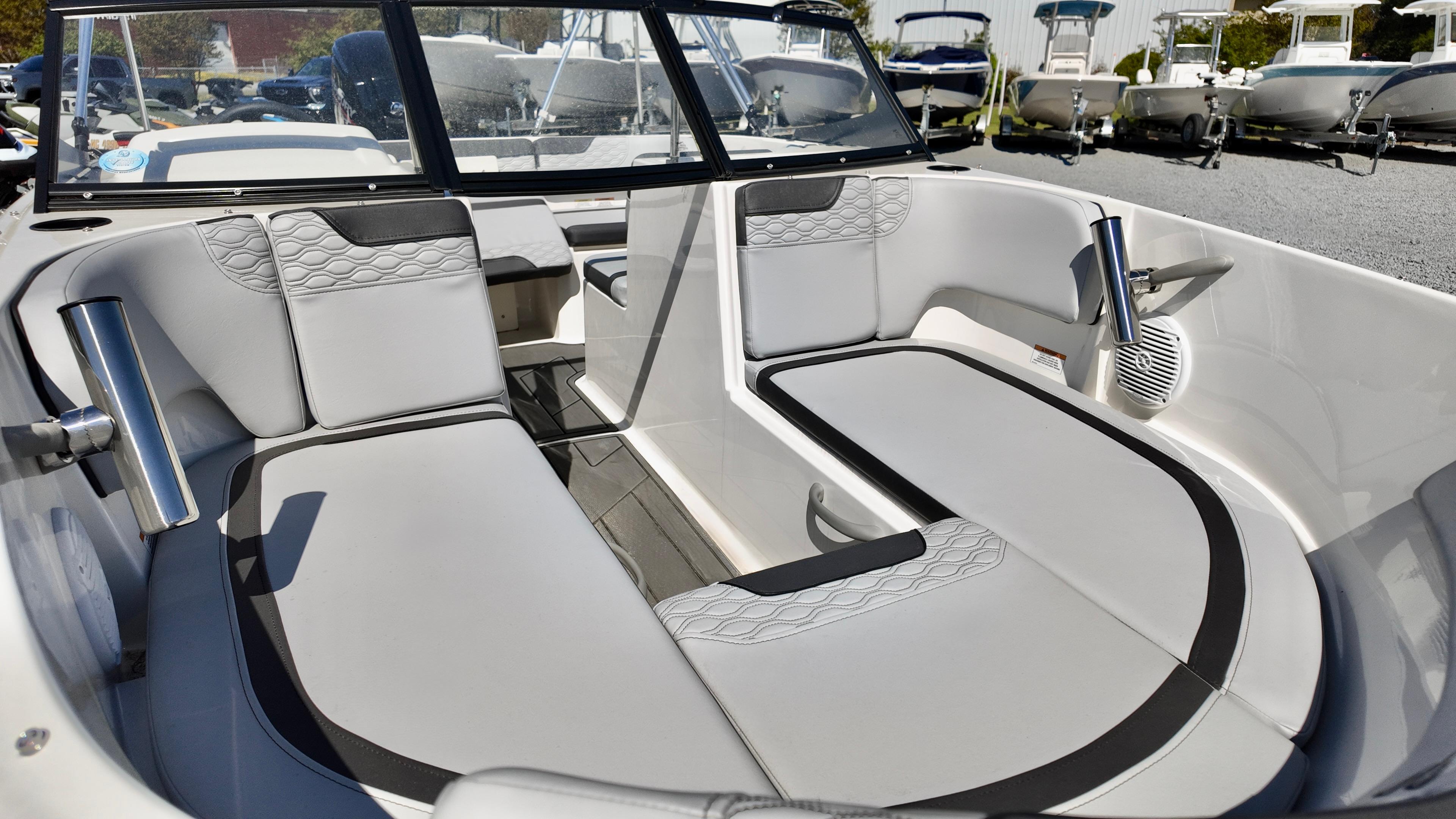2025 Bayliner M17 boat interior with sleek seating and modern design.
