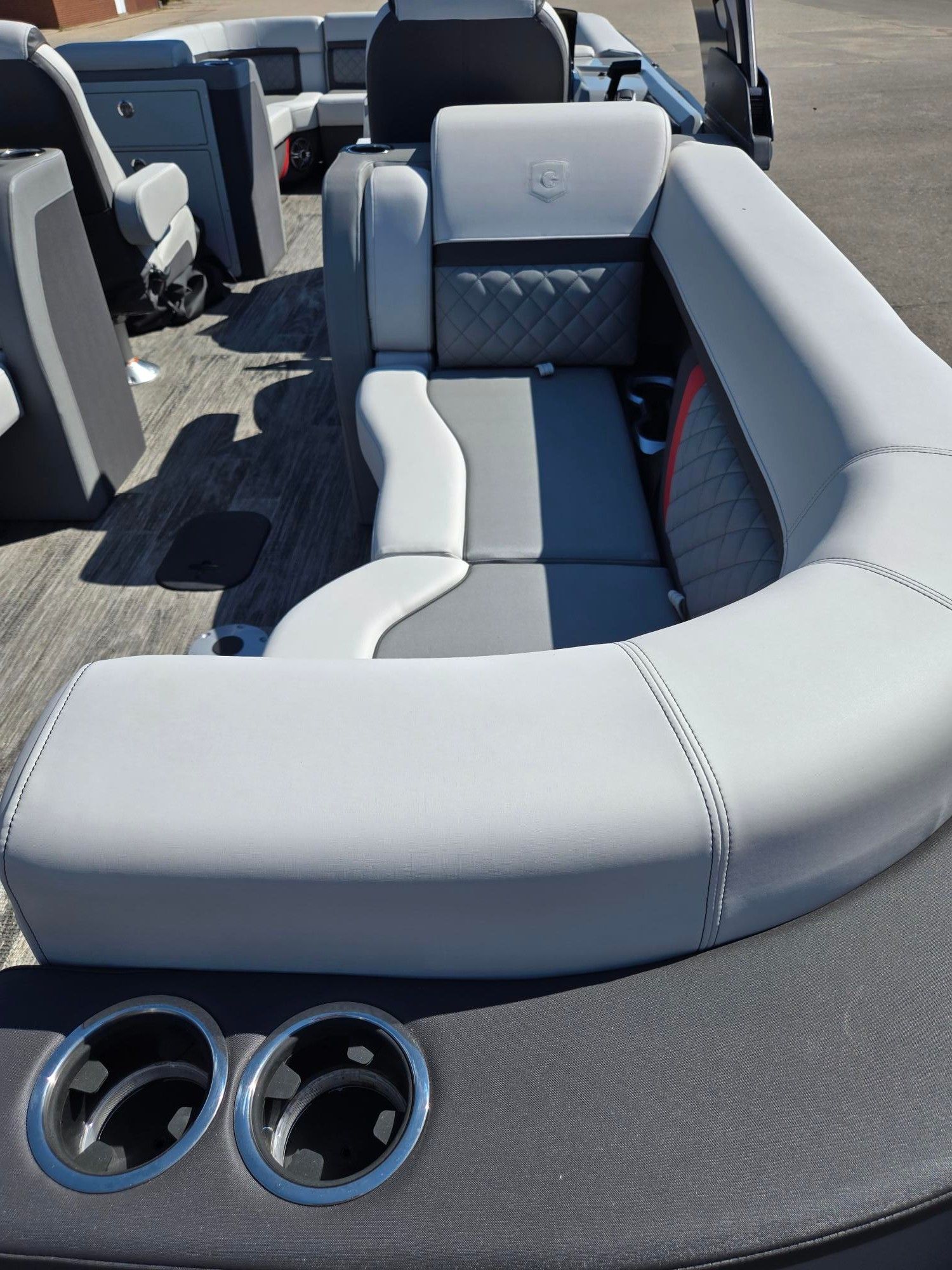 2026 AquaPatio 255 SBC - 18