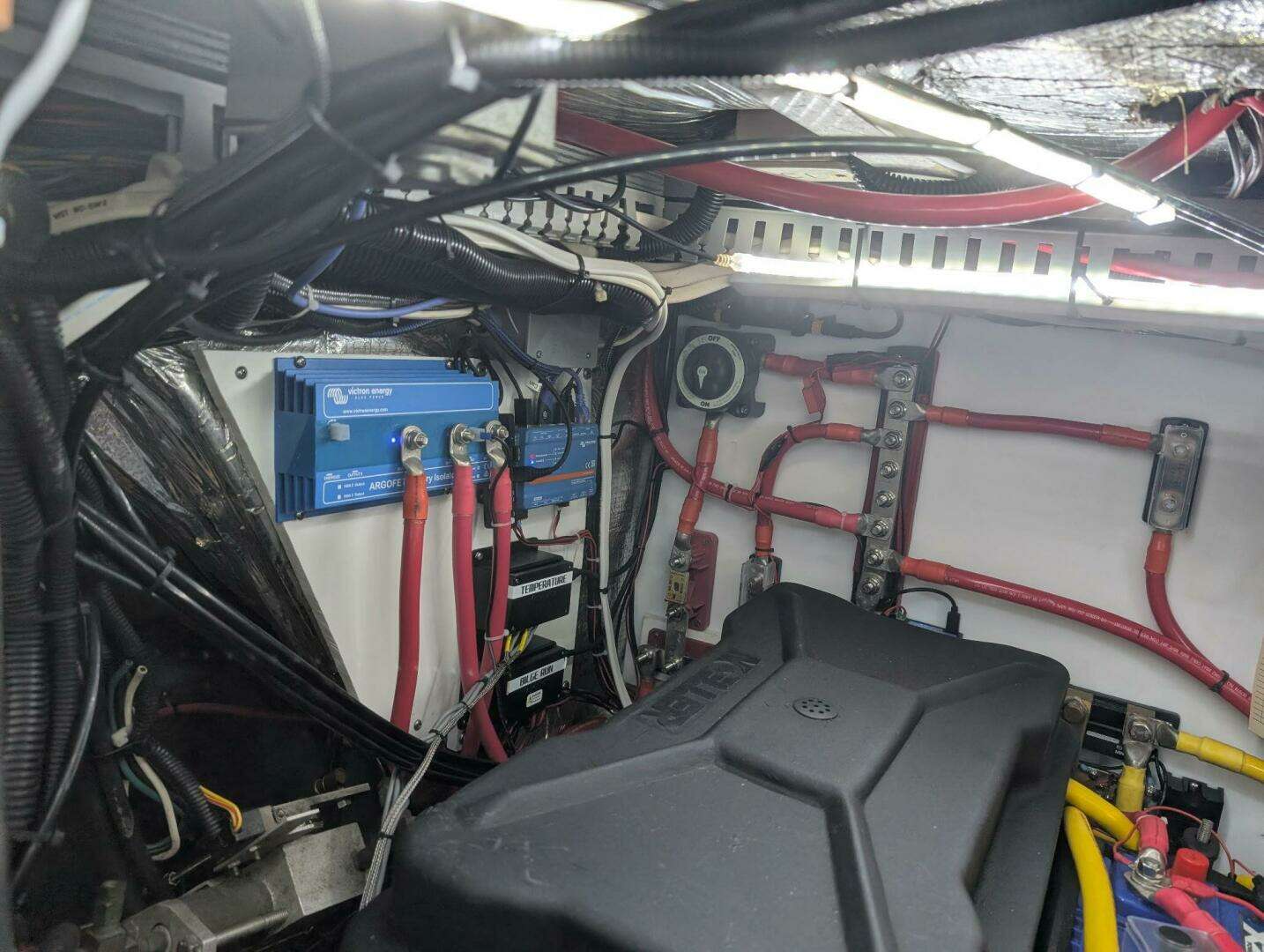 1996 Carver 455 Aft Cabin - Image 30