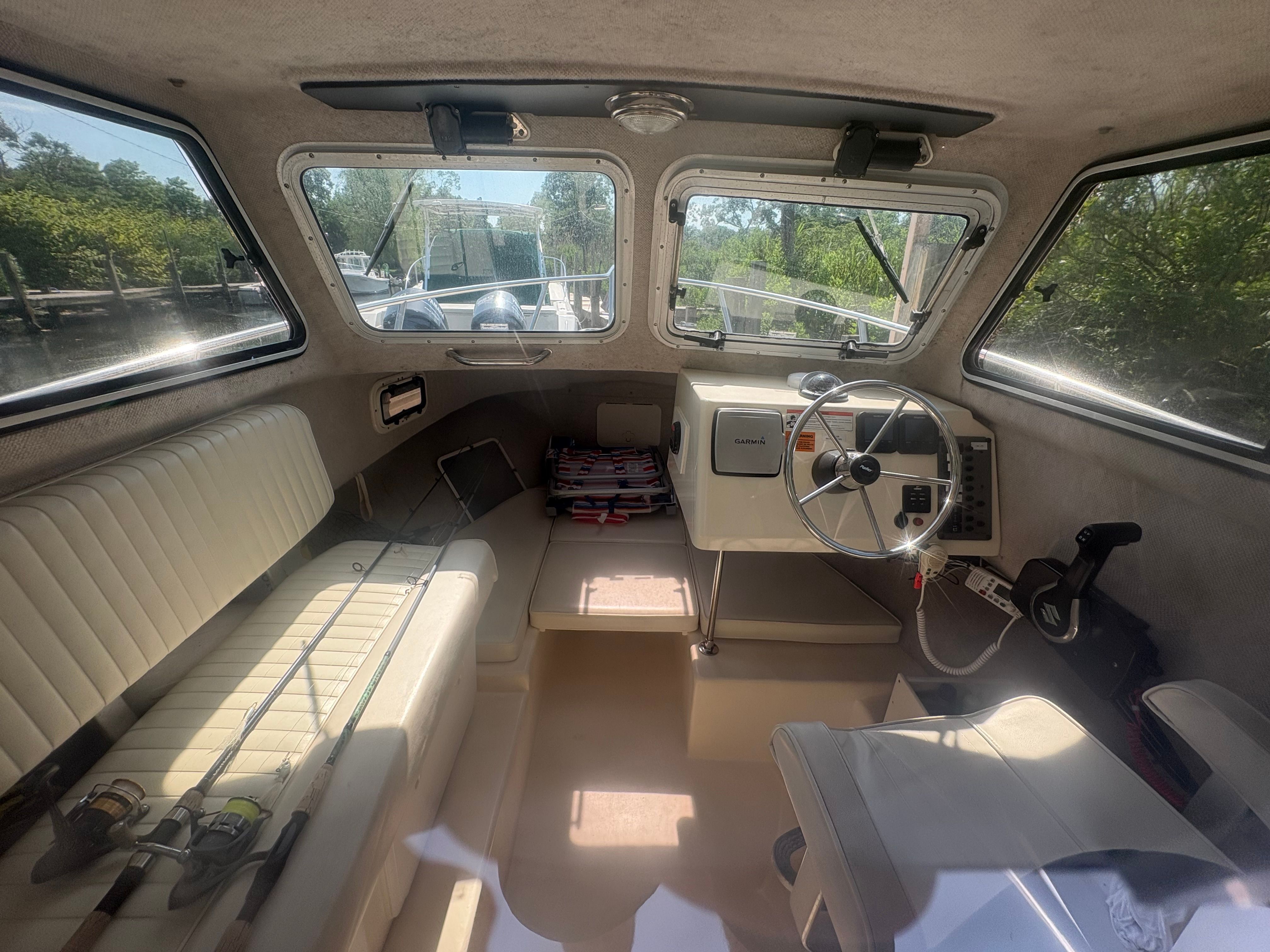2008 Parker 2120 Sport Cabin - 8