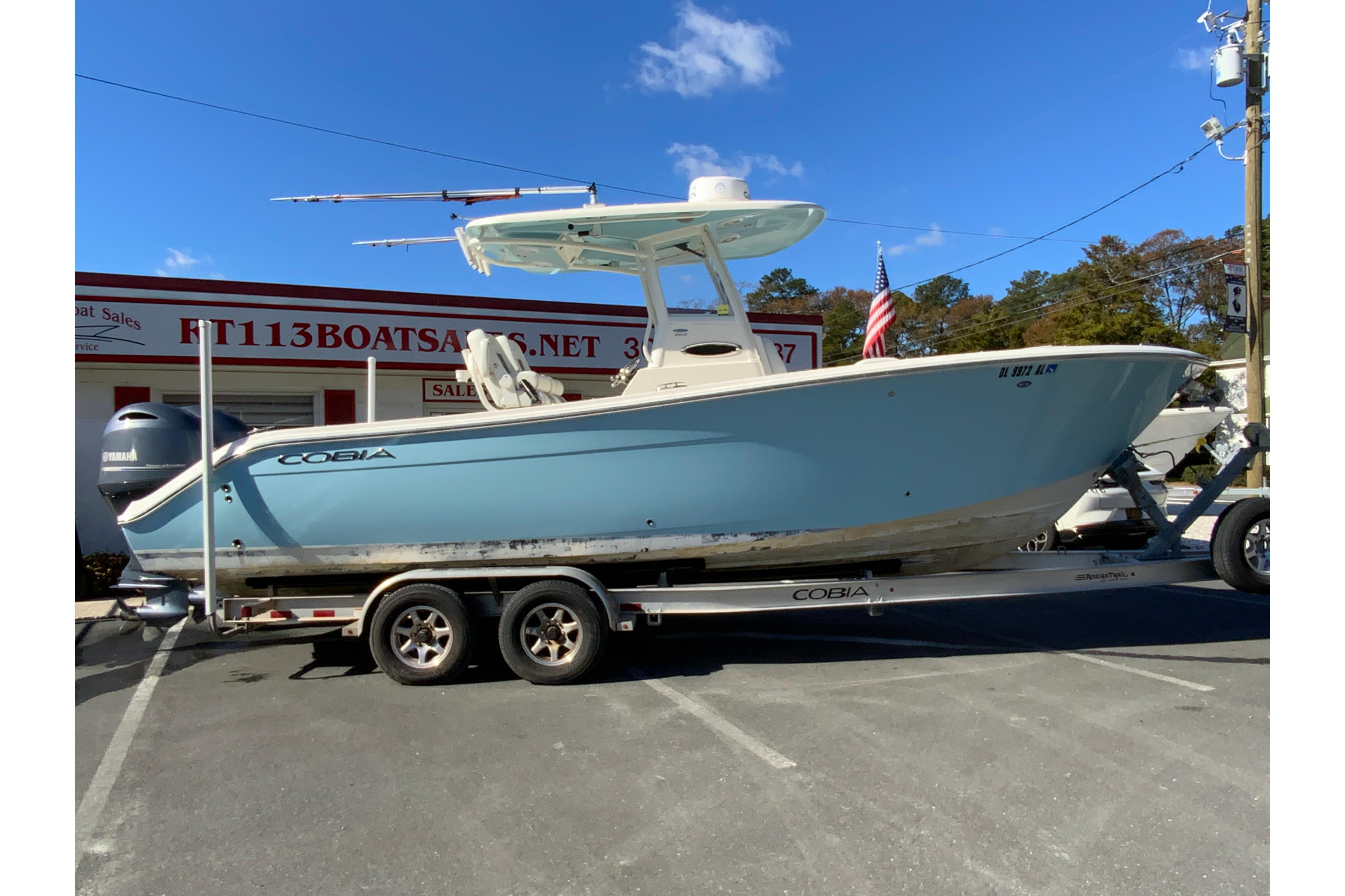 2019 Cobia 262 Center Console