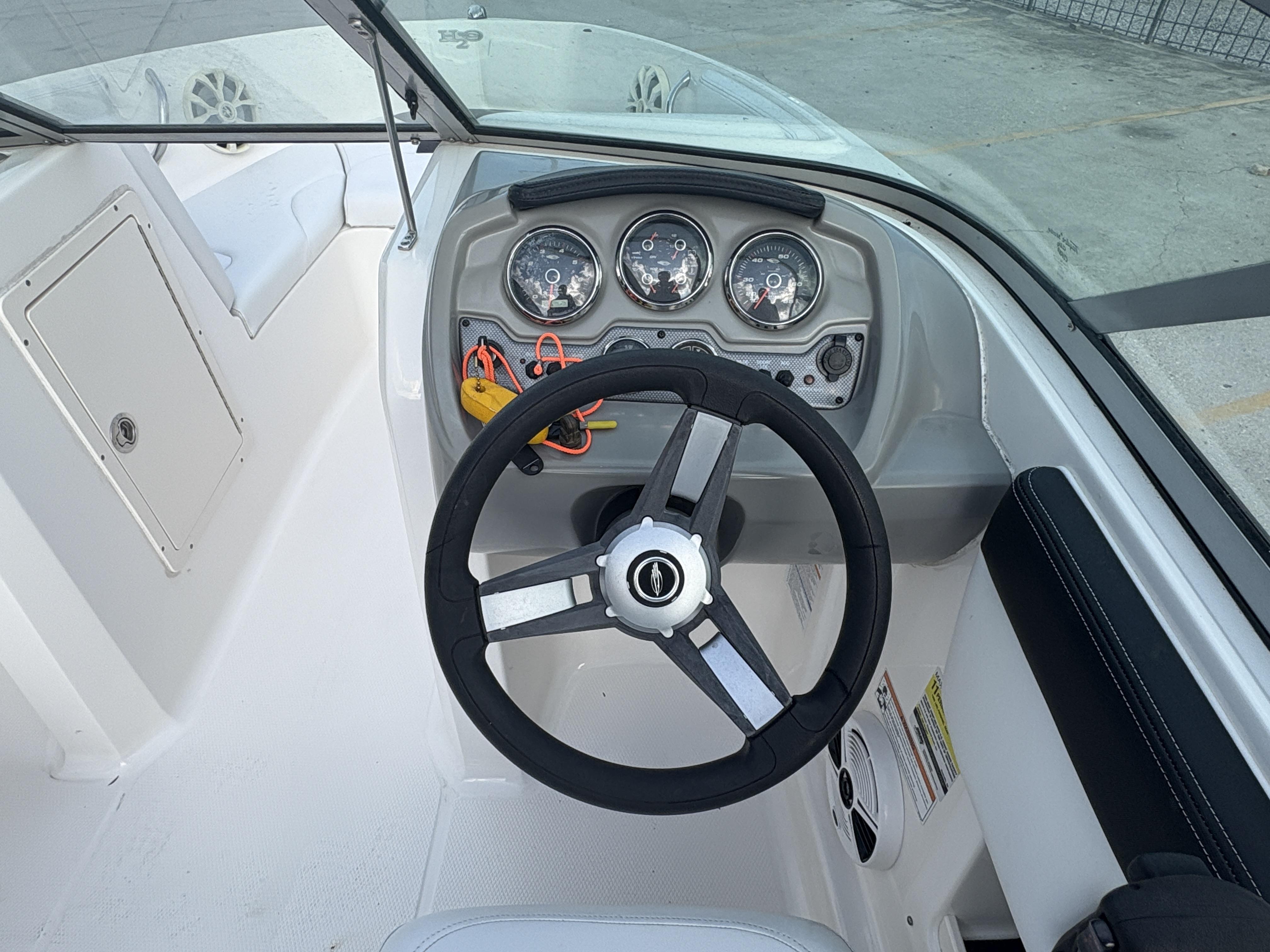 2017 Chaparral 19 H2O Sport - 13