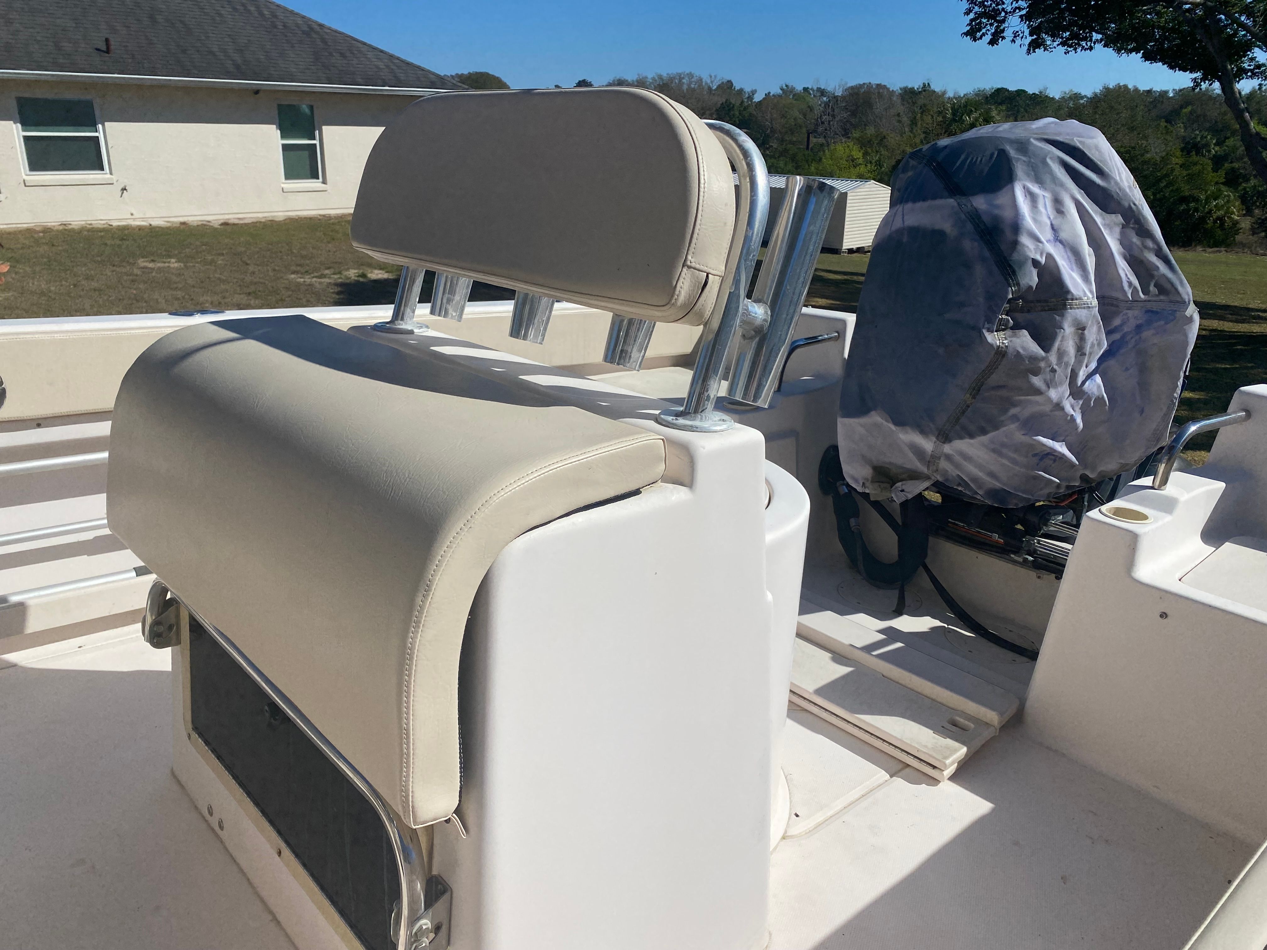 2004 Grady-White Escape 209 - 7