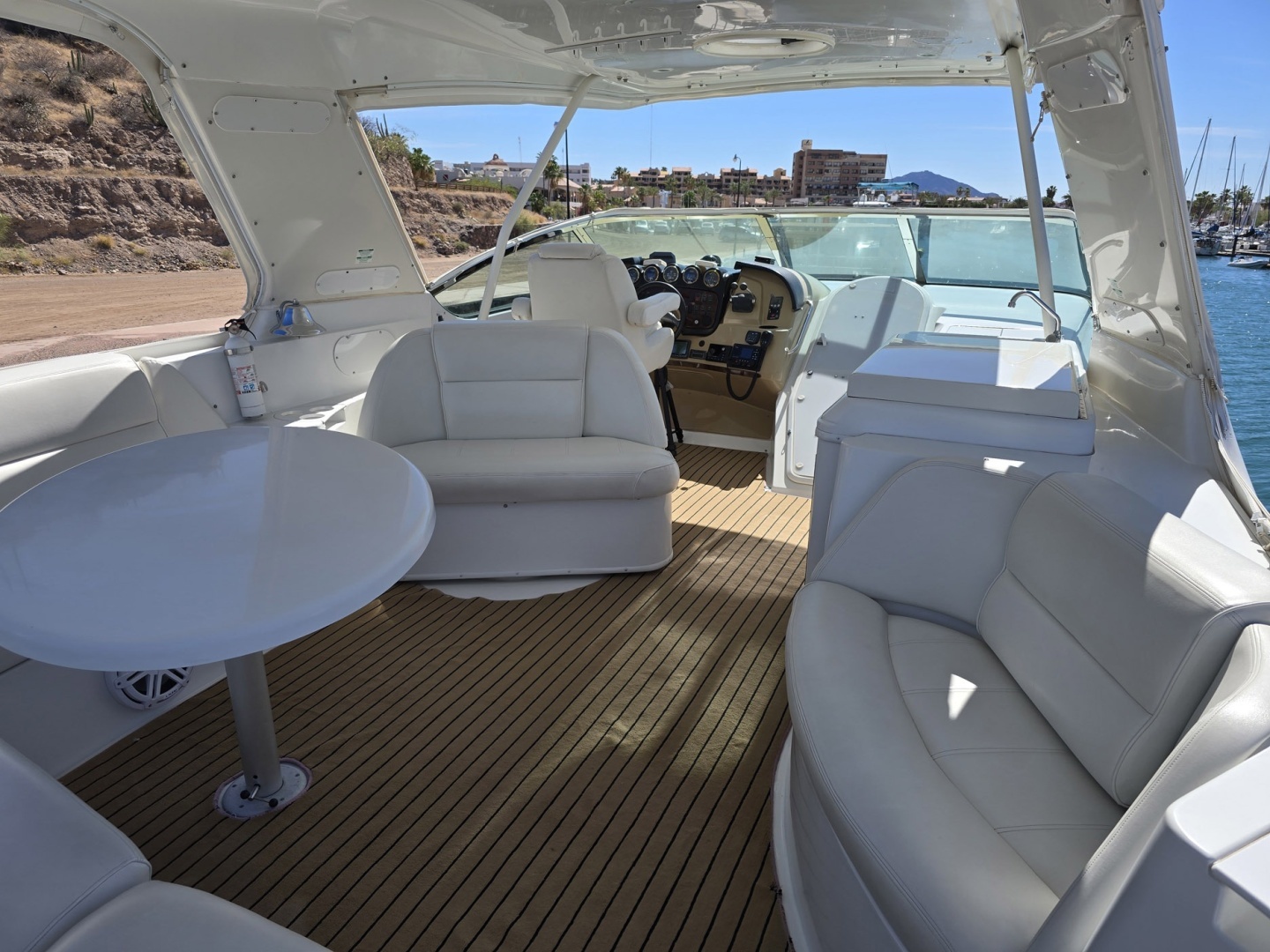 2001 Carver 570 Voyager Pilothouse - Image 45