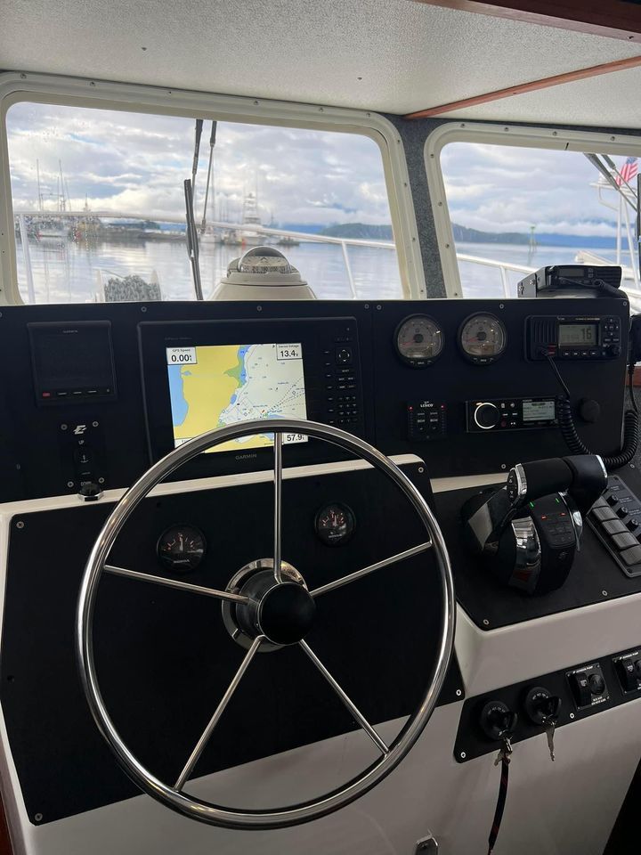 Helm of Sea Sport Pacific 32 yacht, year 2000.