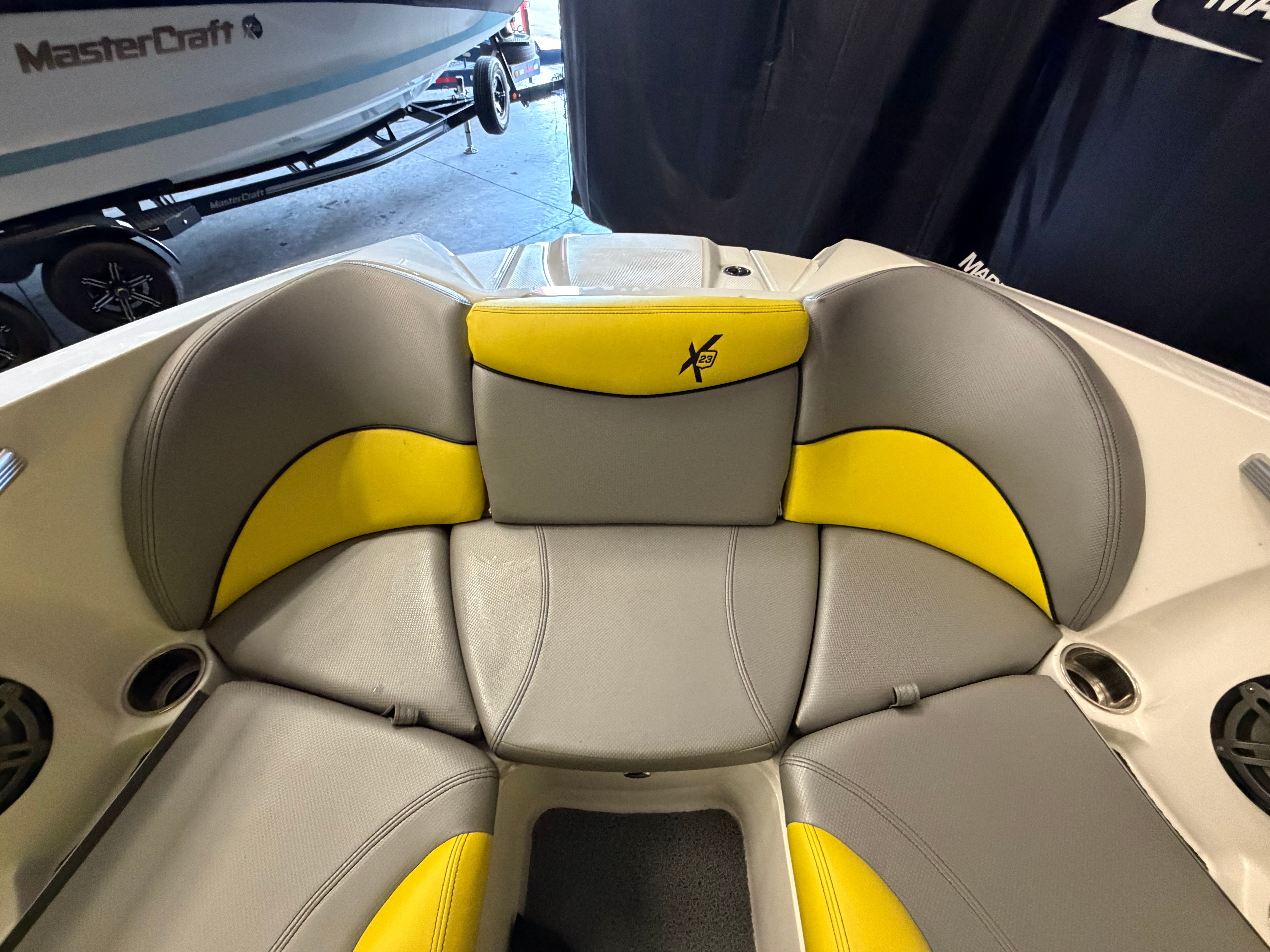 2016 MasterCraft X23 - 54