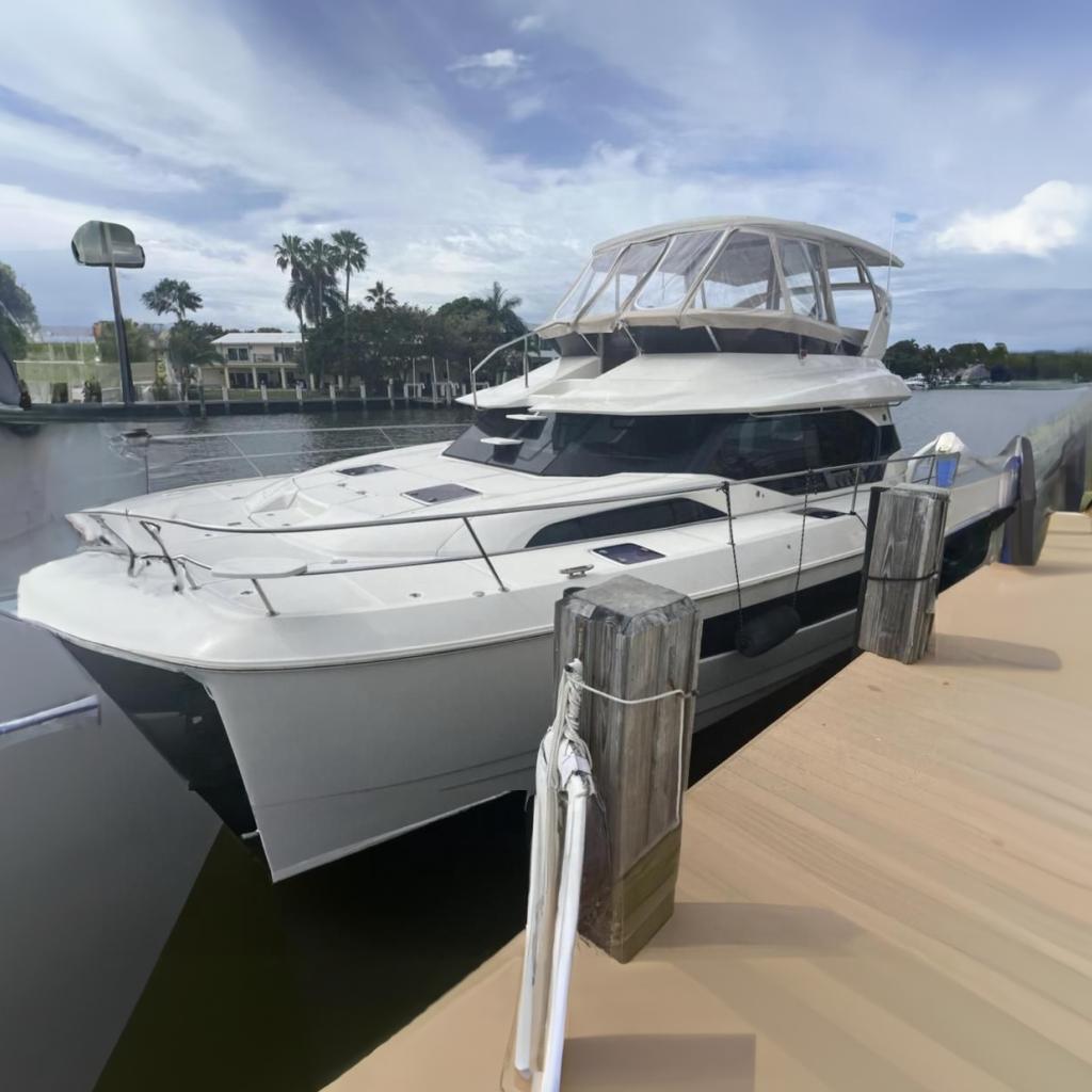 2016 Aquila 44 Yacht