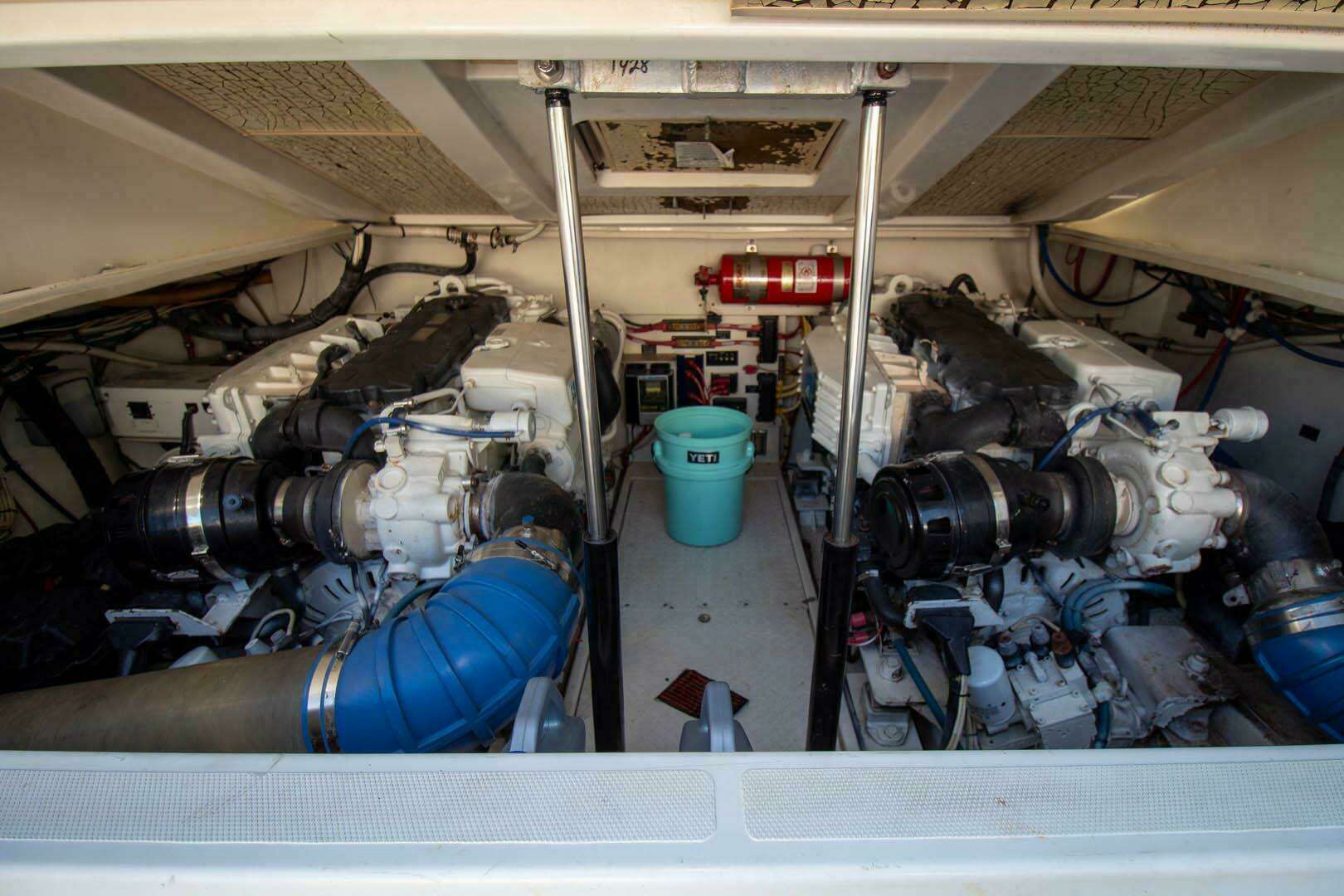 2006 Rampage 38 Express - Image 45