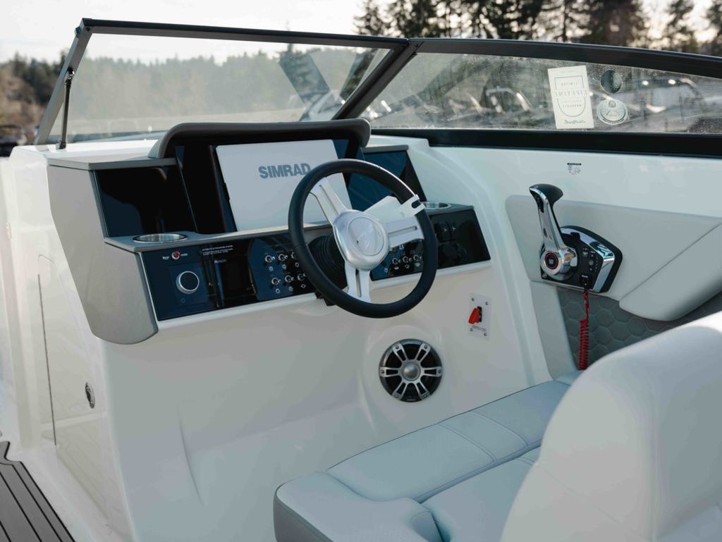 2025 Sea Ray SDX 290 - 7
