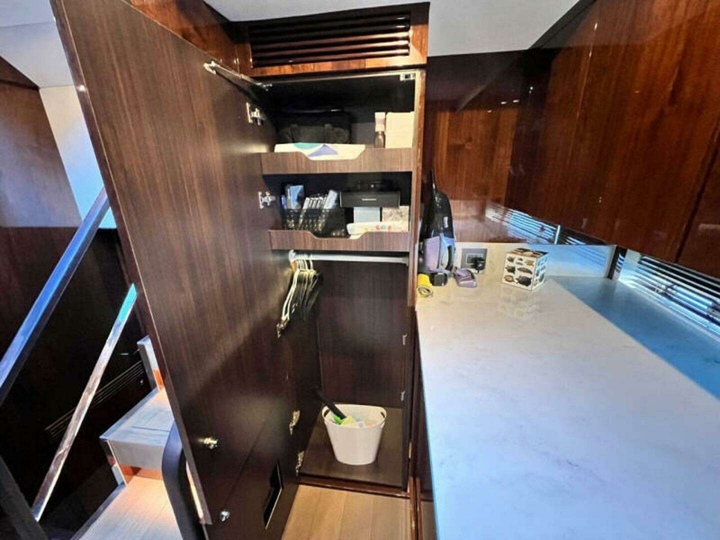 2020 Fairline Squadron - Image 34