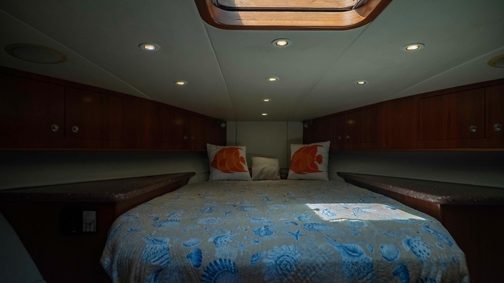 2008 Spencer 43 Express - Image 18