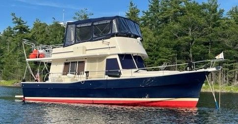 2005 Mainship 400 Trawler - 2