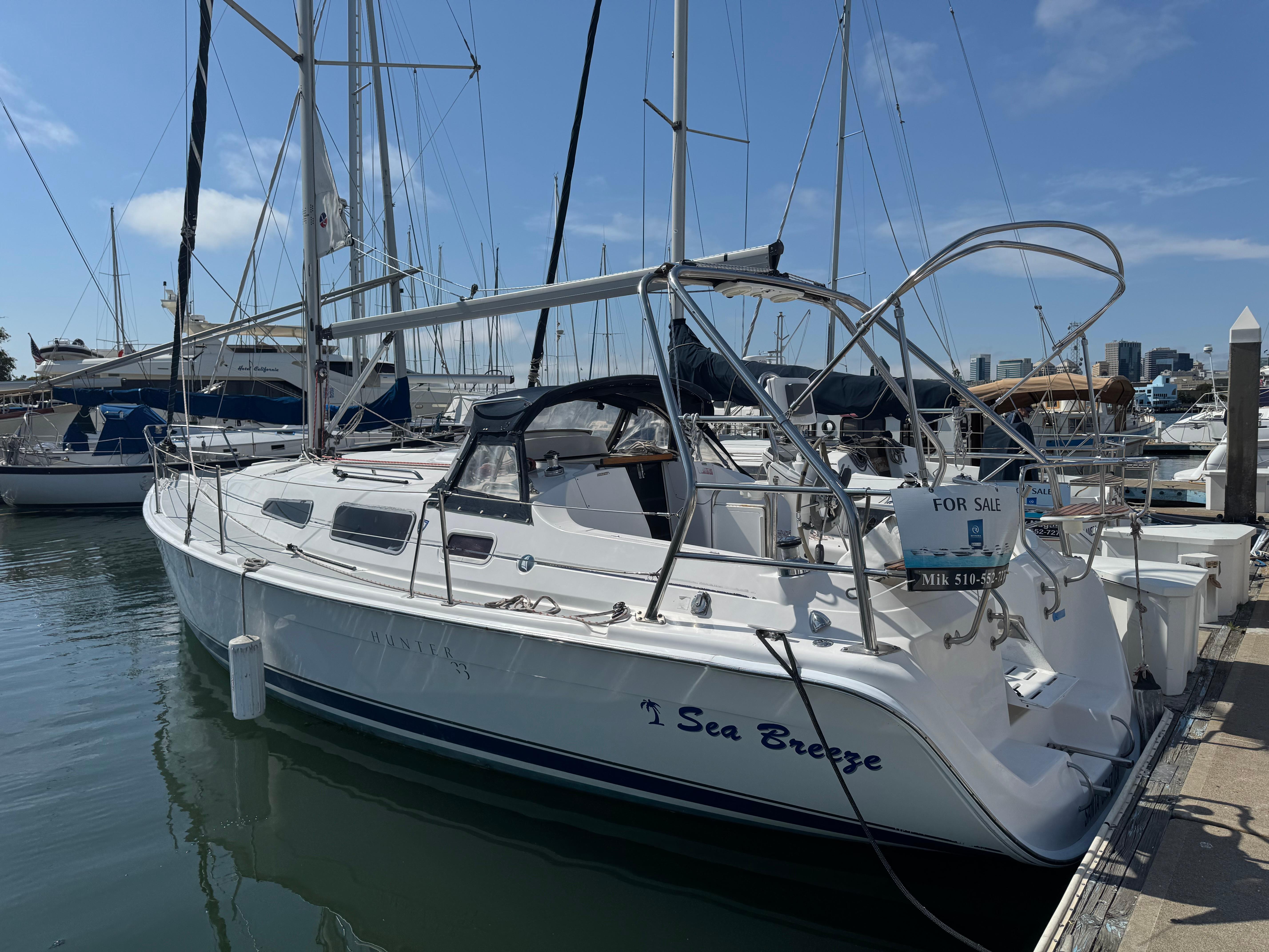 2005 Hunter 33