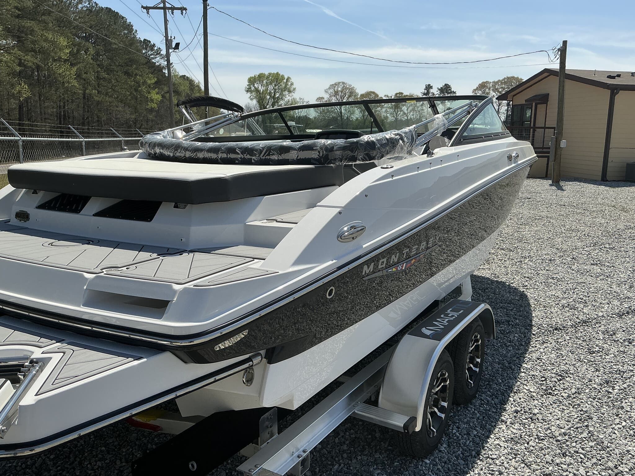 2025 Monterey M-22 - 13