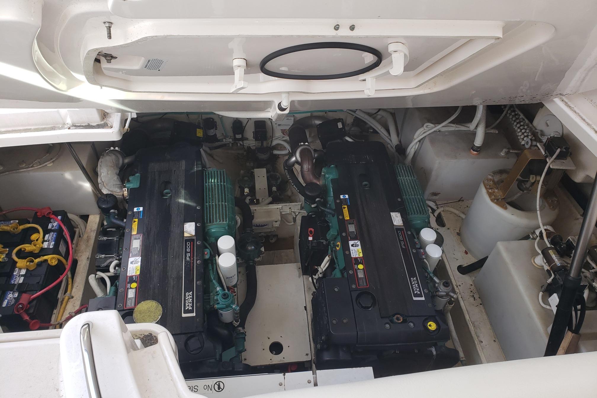 Engine compartment of 2007 Tiara Yachts 4300 Sovran, featuring dual Volvo Penta engines.