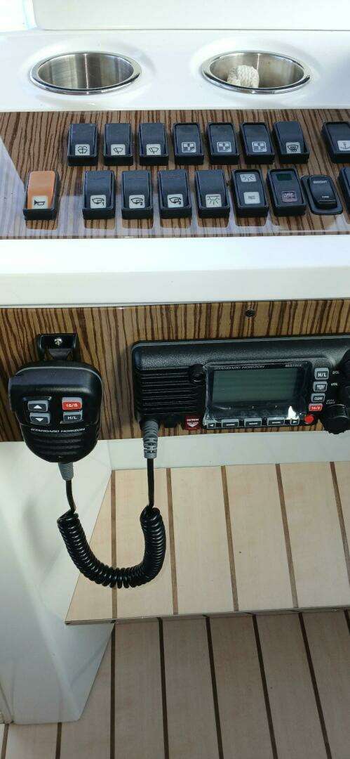 2014 Cruisers Yachts — - Image 15