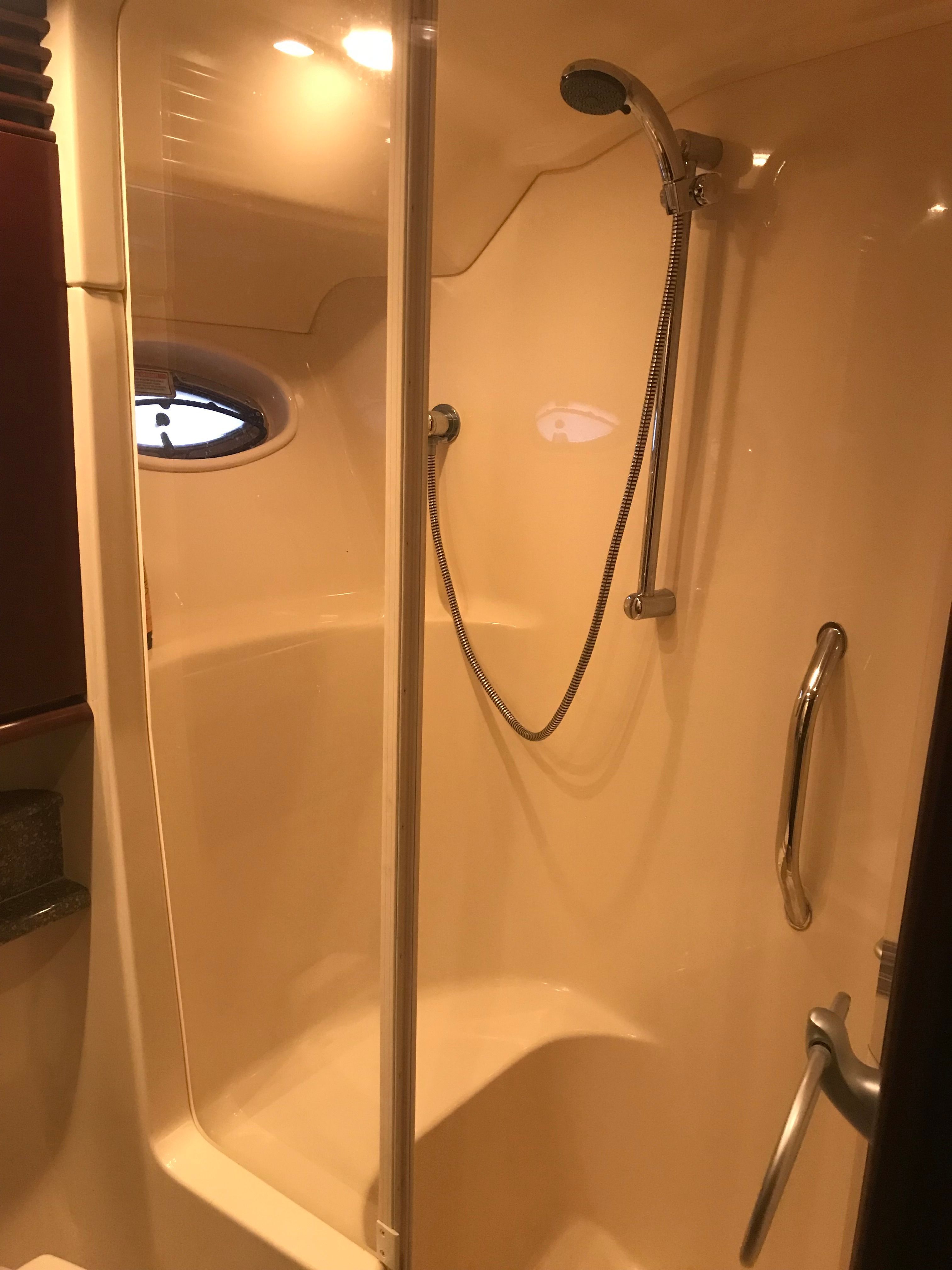 2005 Sea Ray 500 Sedan Bridge - 40