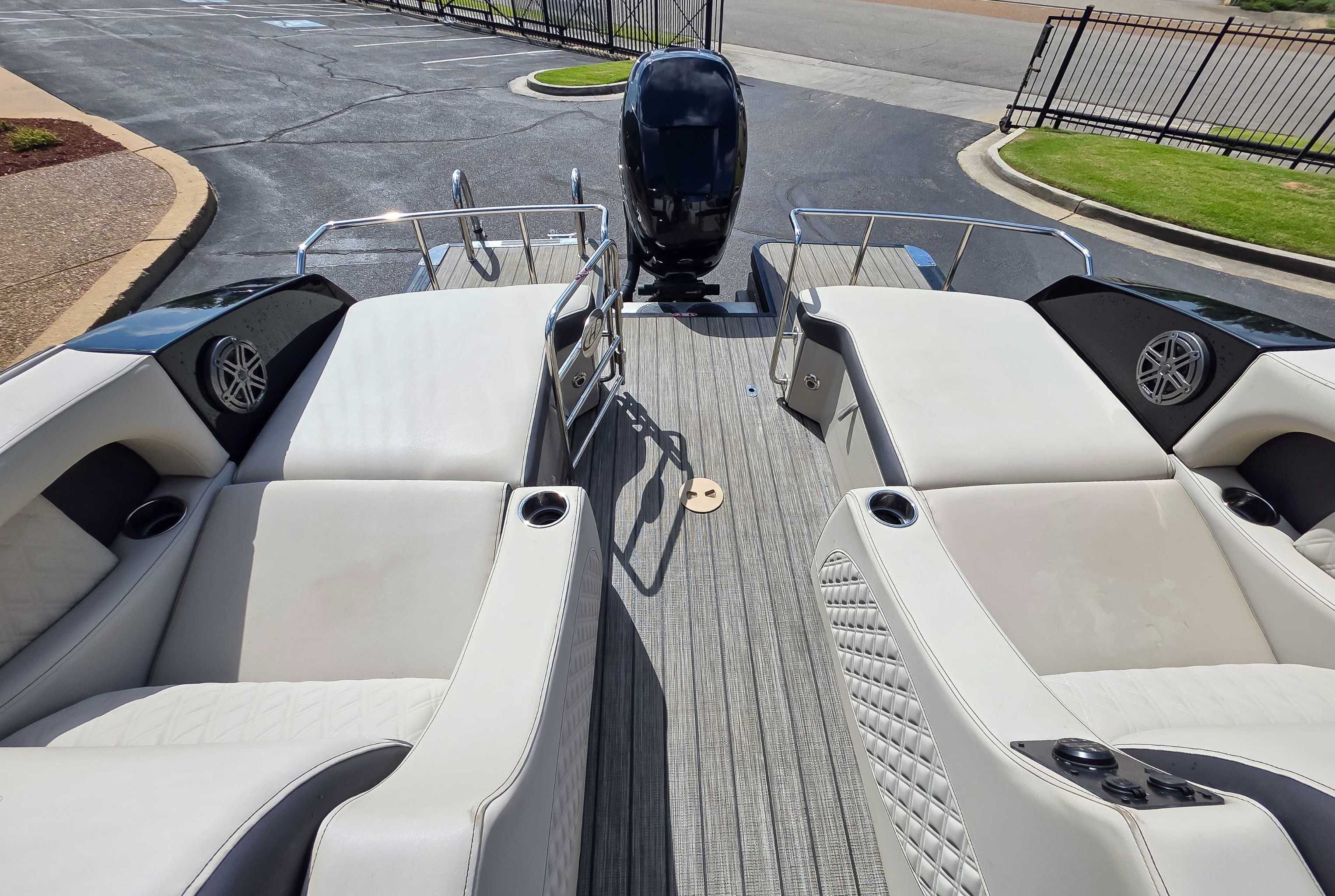 2021 Harris Crowne DL 250 - 24