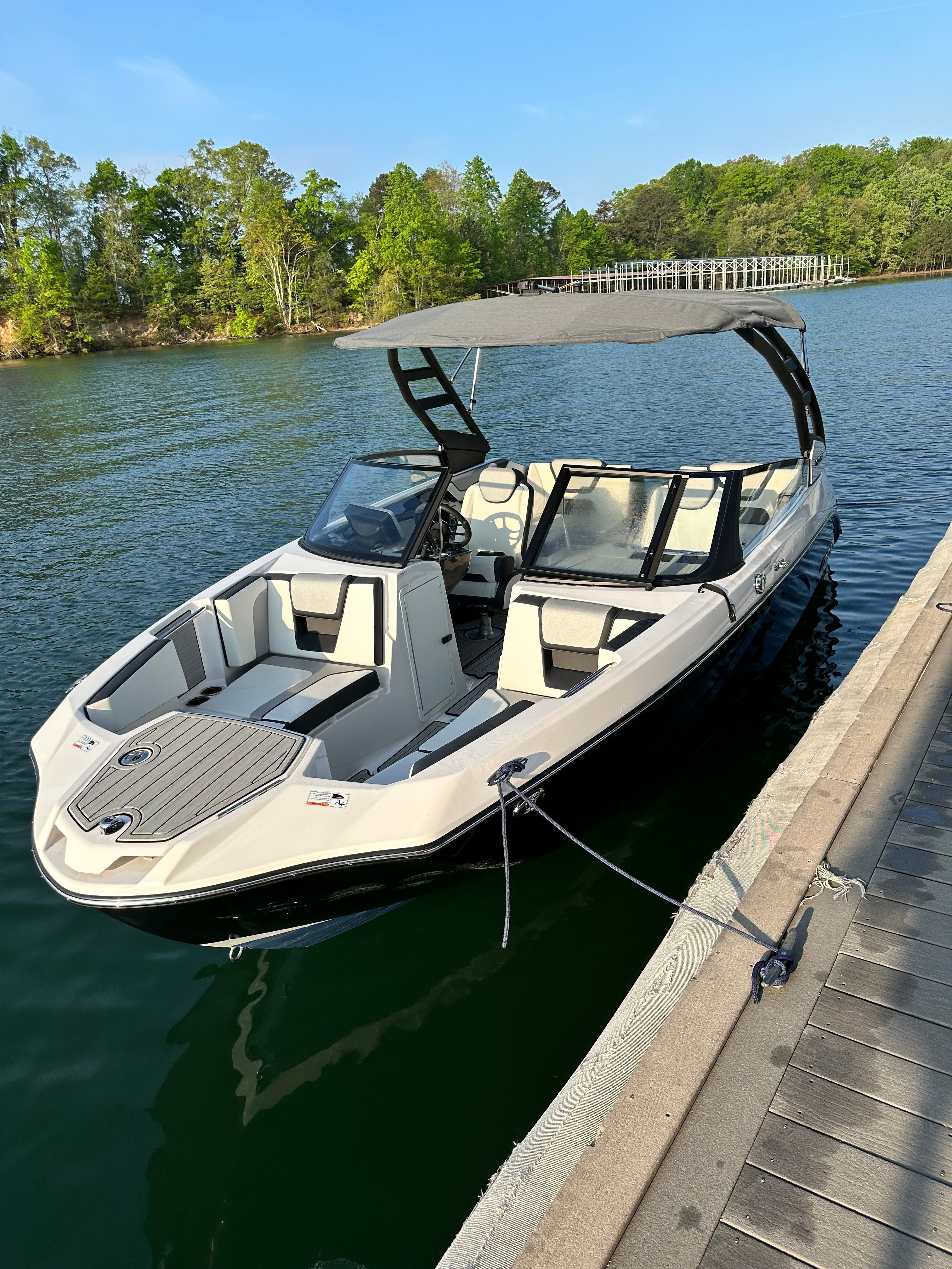 2025 Yamaha Boats 222SE - 4