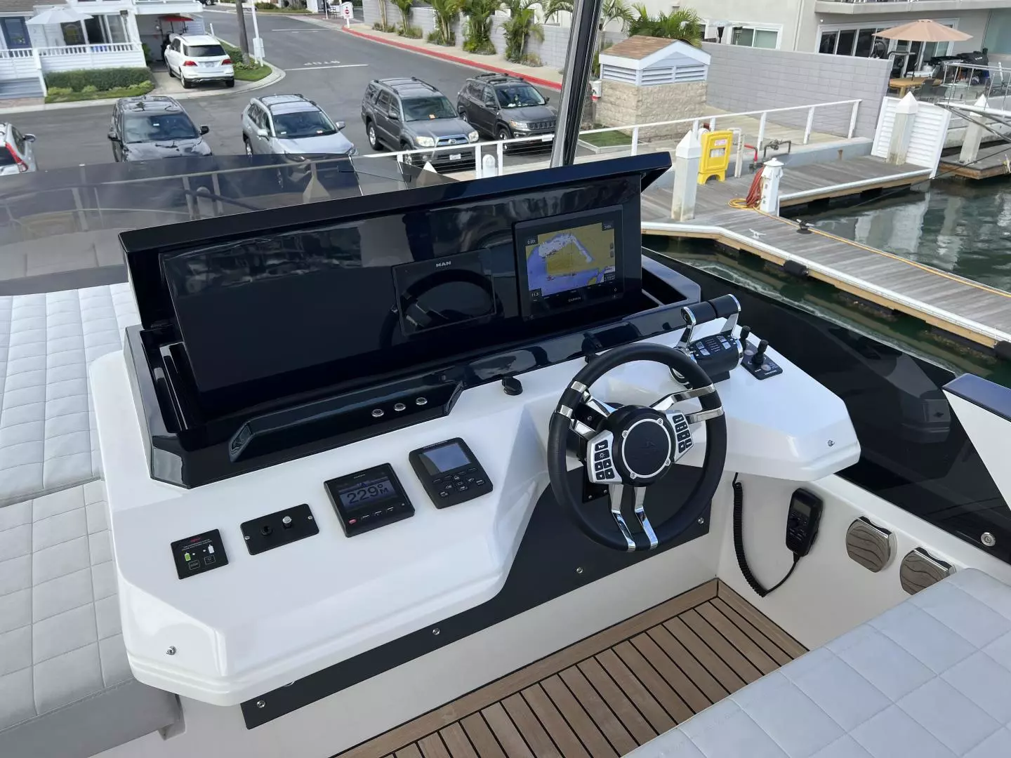 2022 Astondoa AS5 - Image 9