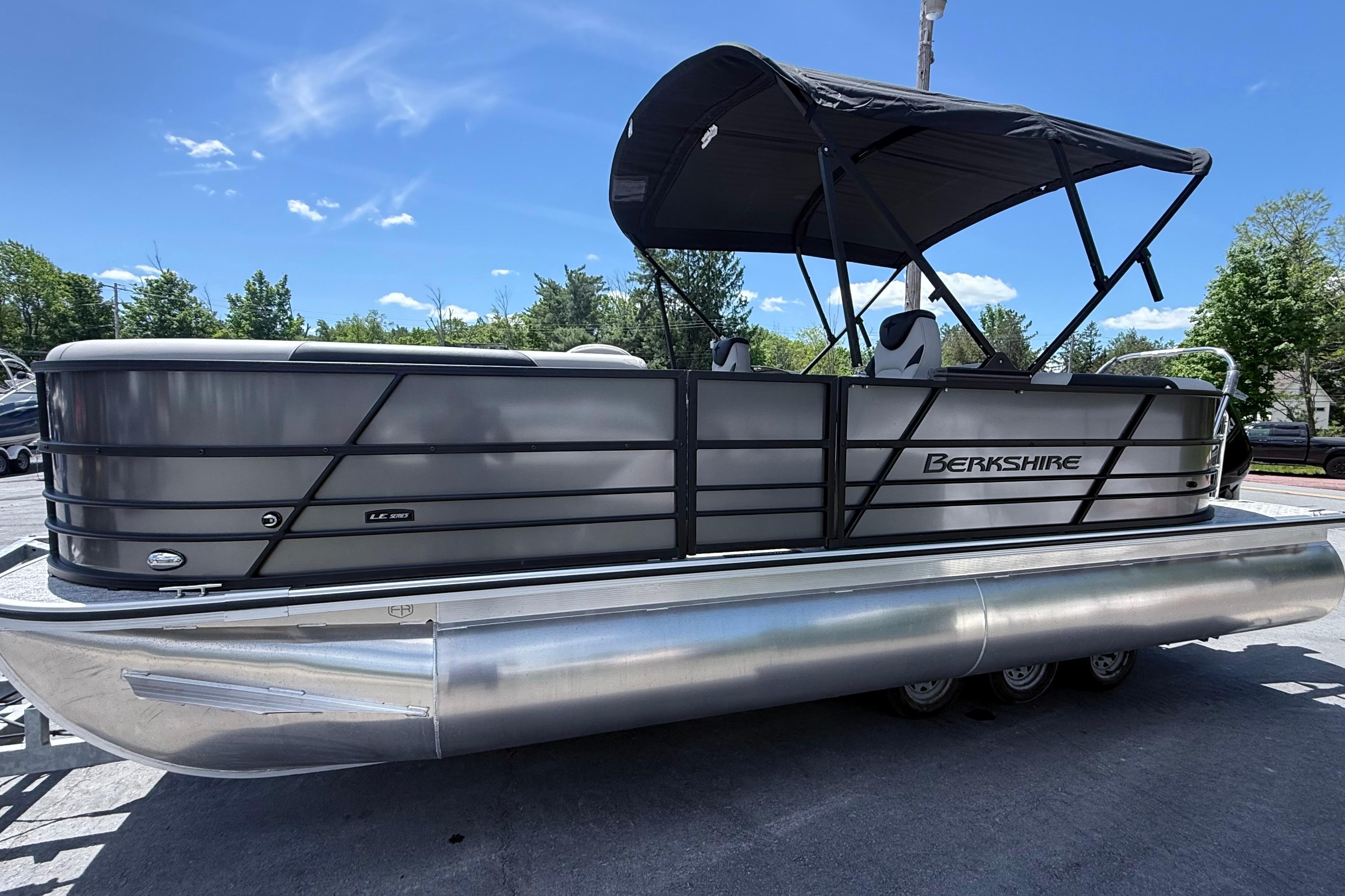 2026 Berkshire 22RFX LE