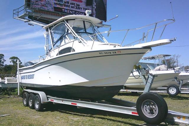 2004 Grady-White Islander 270
