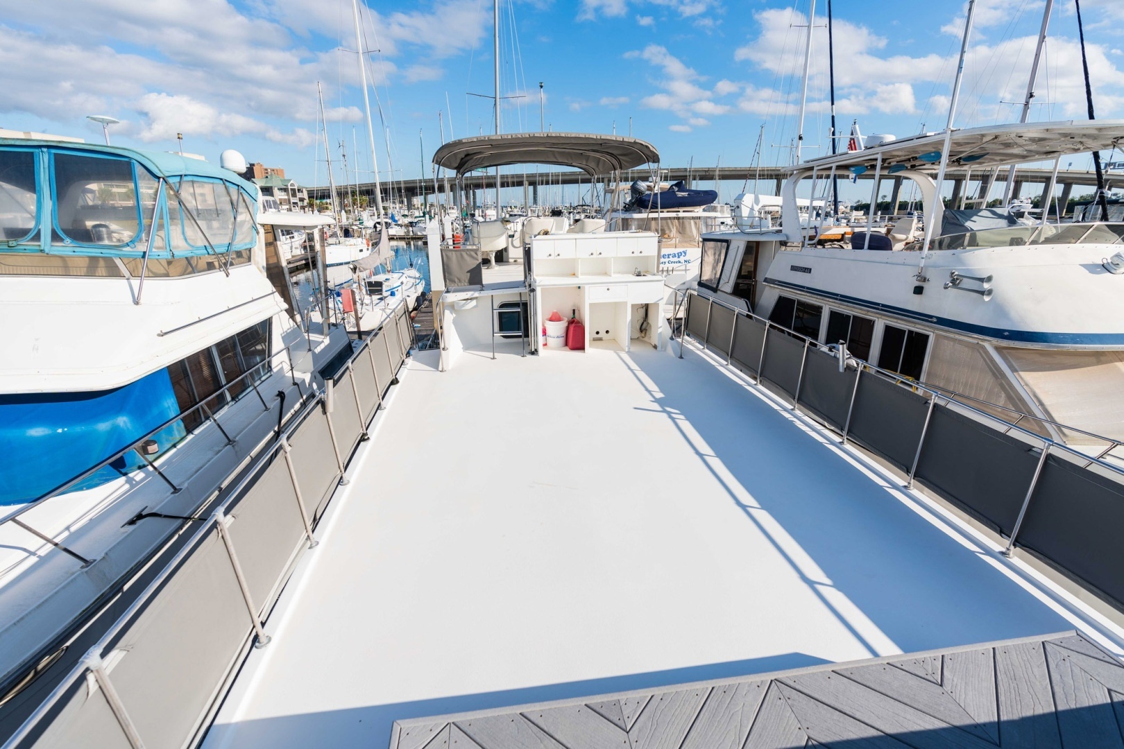 2001 Harbor Master 520 Coastal - Image 8