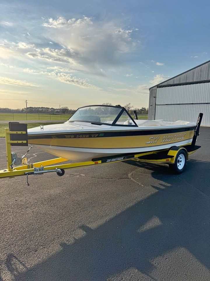 1990 Correct Craft Ski Nautique