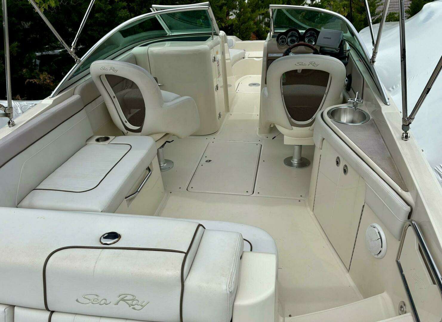 2010 Sea Ray 260 Sundeck - Image 8