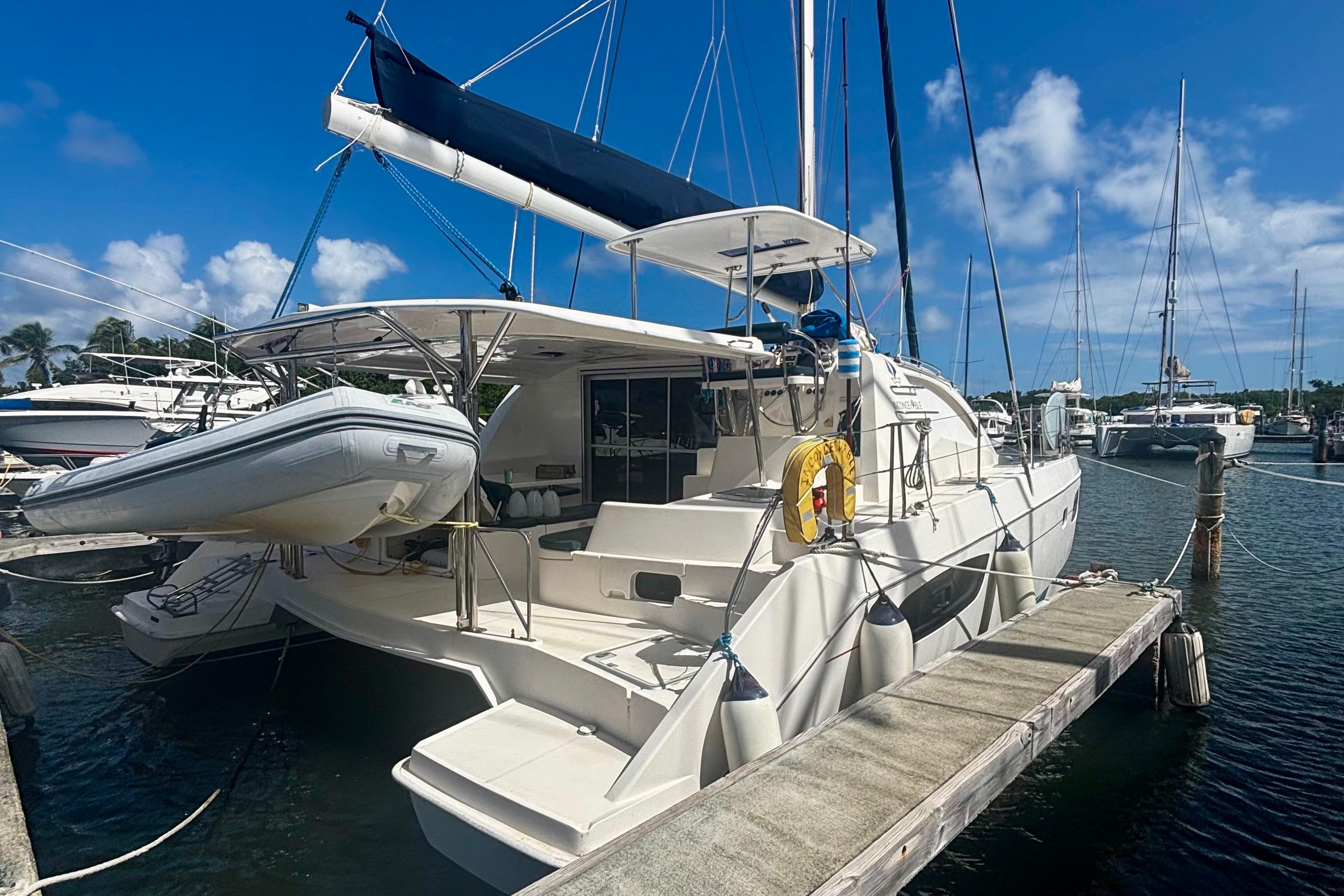 Catamaran Leopard 44