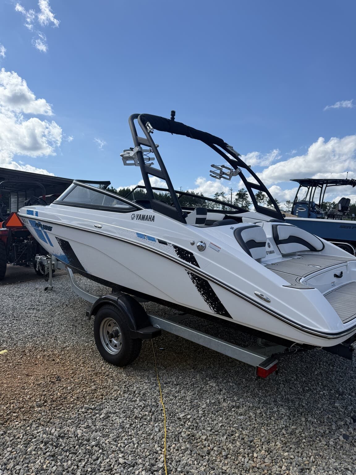 2022 Yamaha Boats 195 AR195 - 2